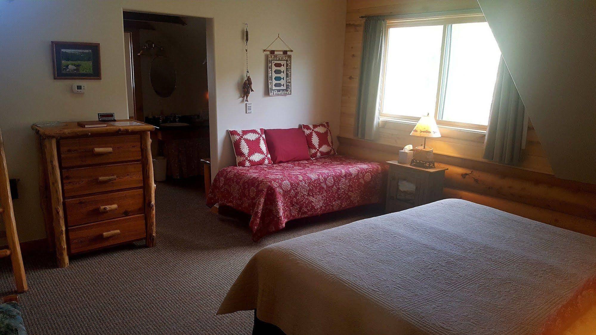Liars Lodge Bed & Breakfast