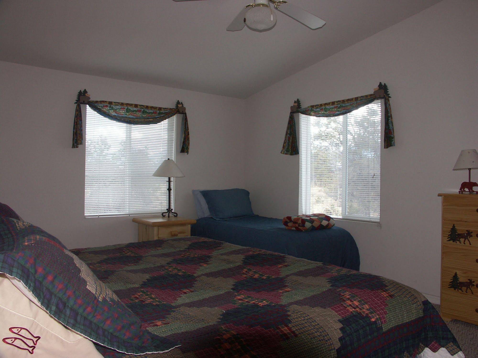 Liars Lodge Bed & Breakfast