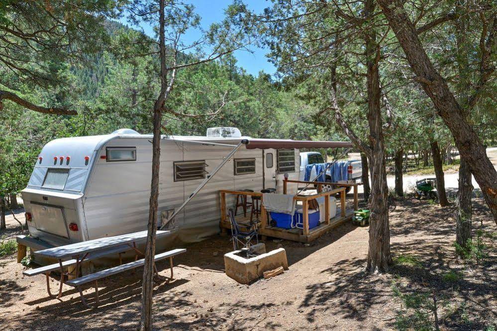 Cutty's Hayden Creek Resort