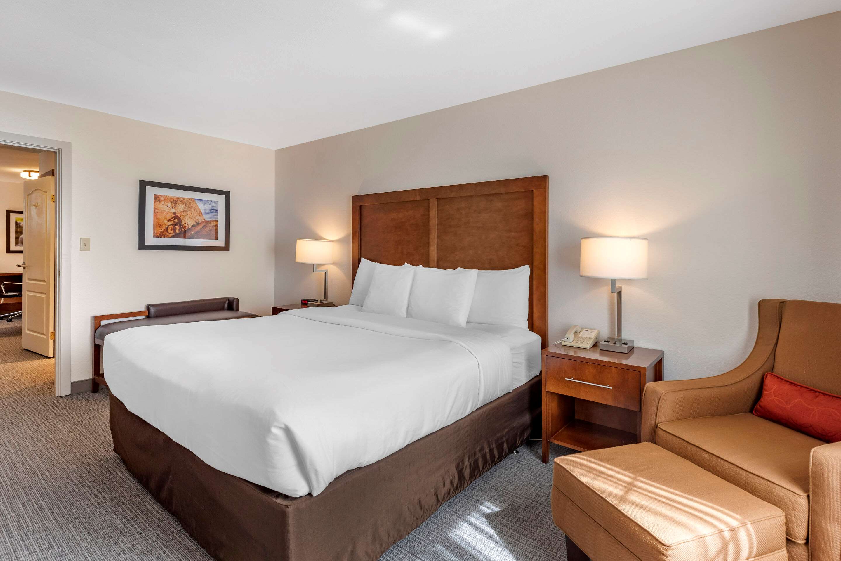 Comfort Inn & Suites