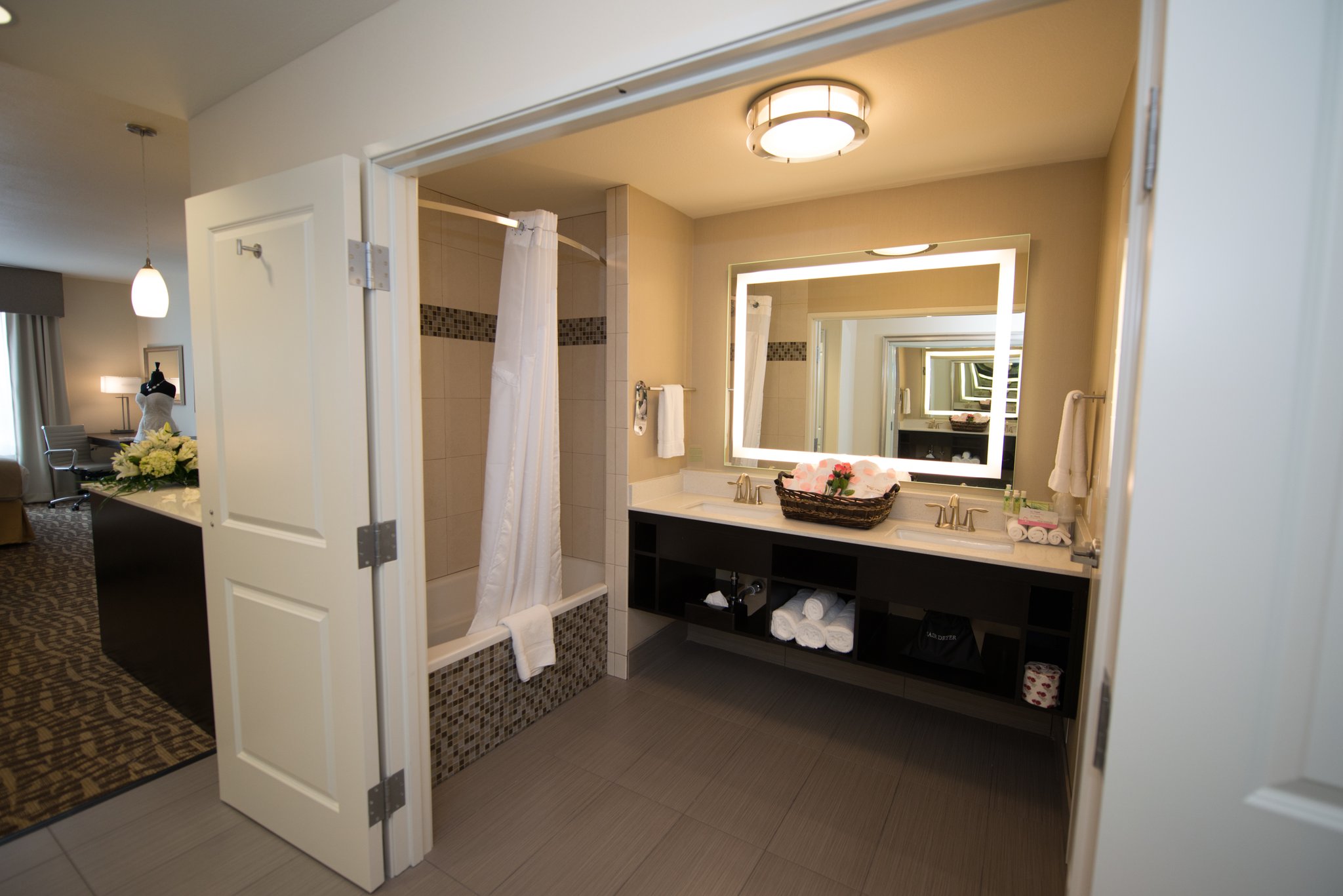 Holiday Inn Express & Suites Denver South Castle Rock