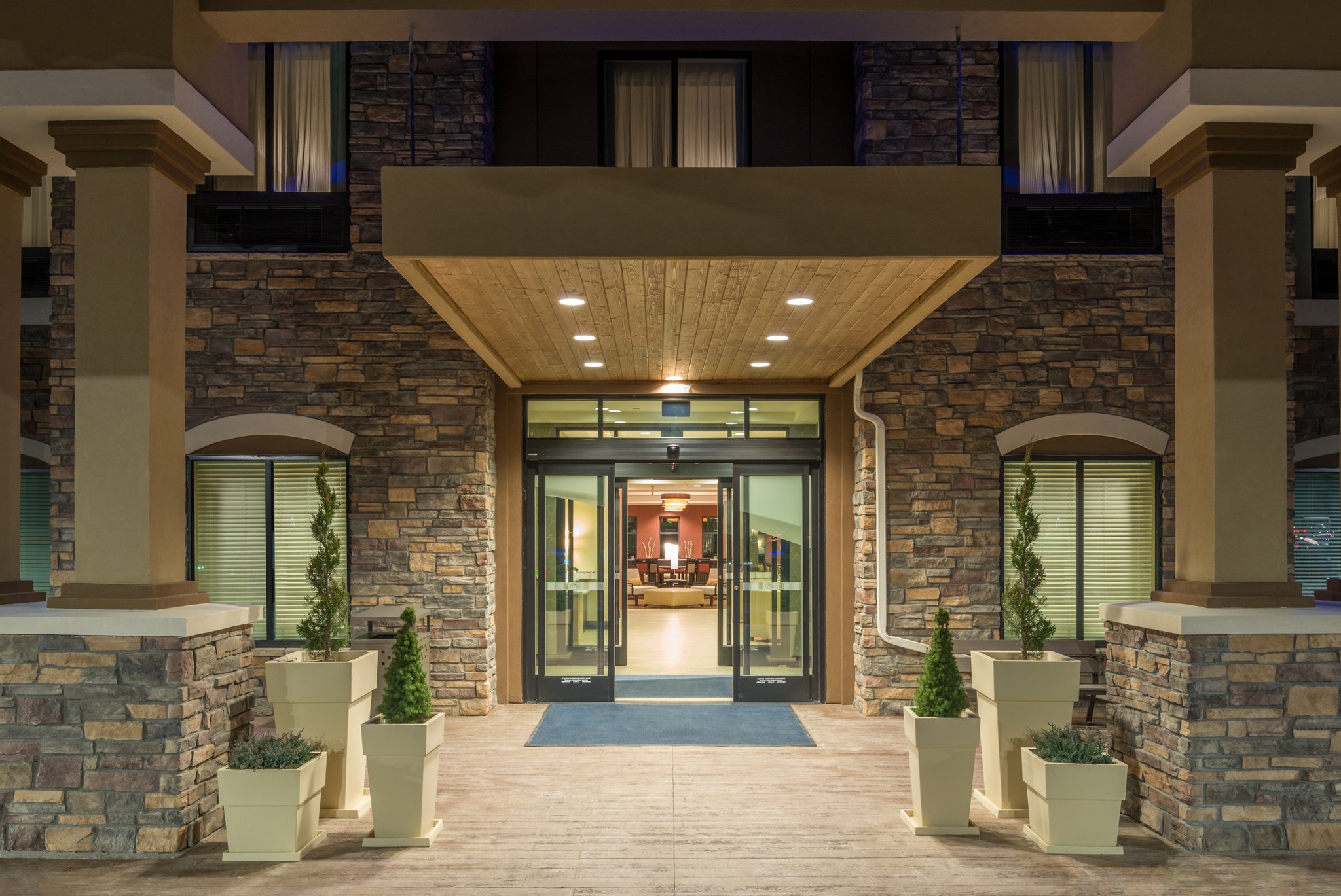 Holiday Inn Express & Suites Denver South Castle Rock