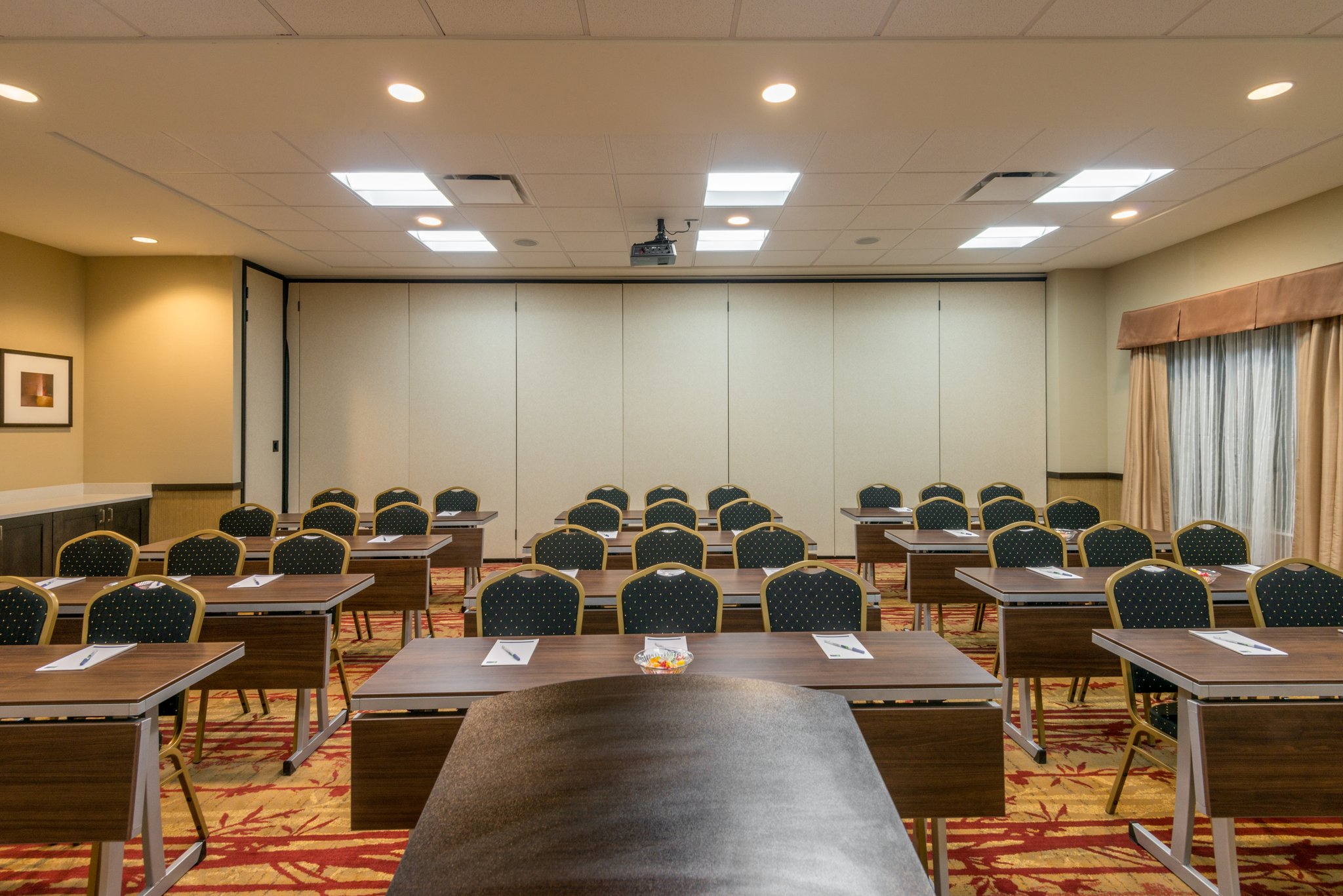 Holiday Inn Express & Suites Denver South Castle Rock