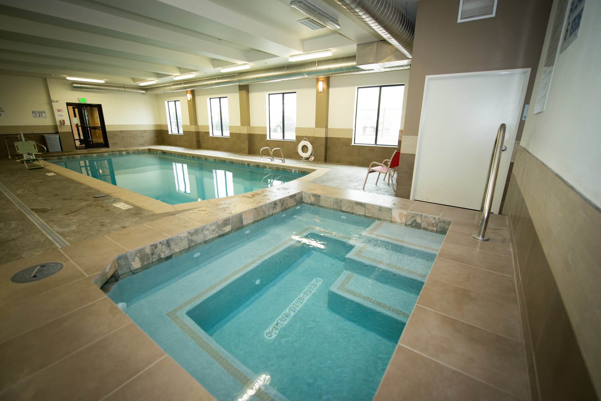 Holiday Inn Express & Suites Denver South Castle Rock