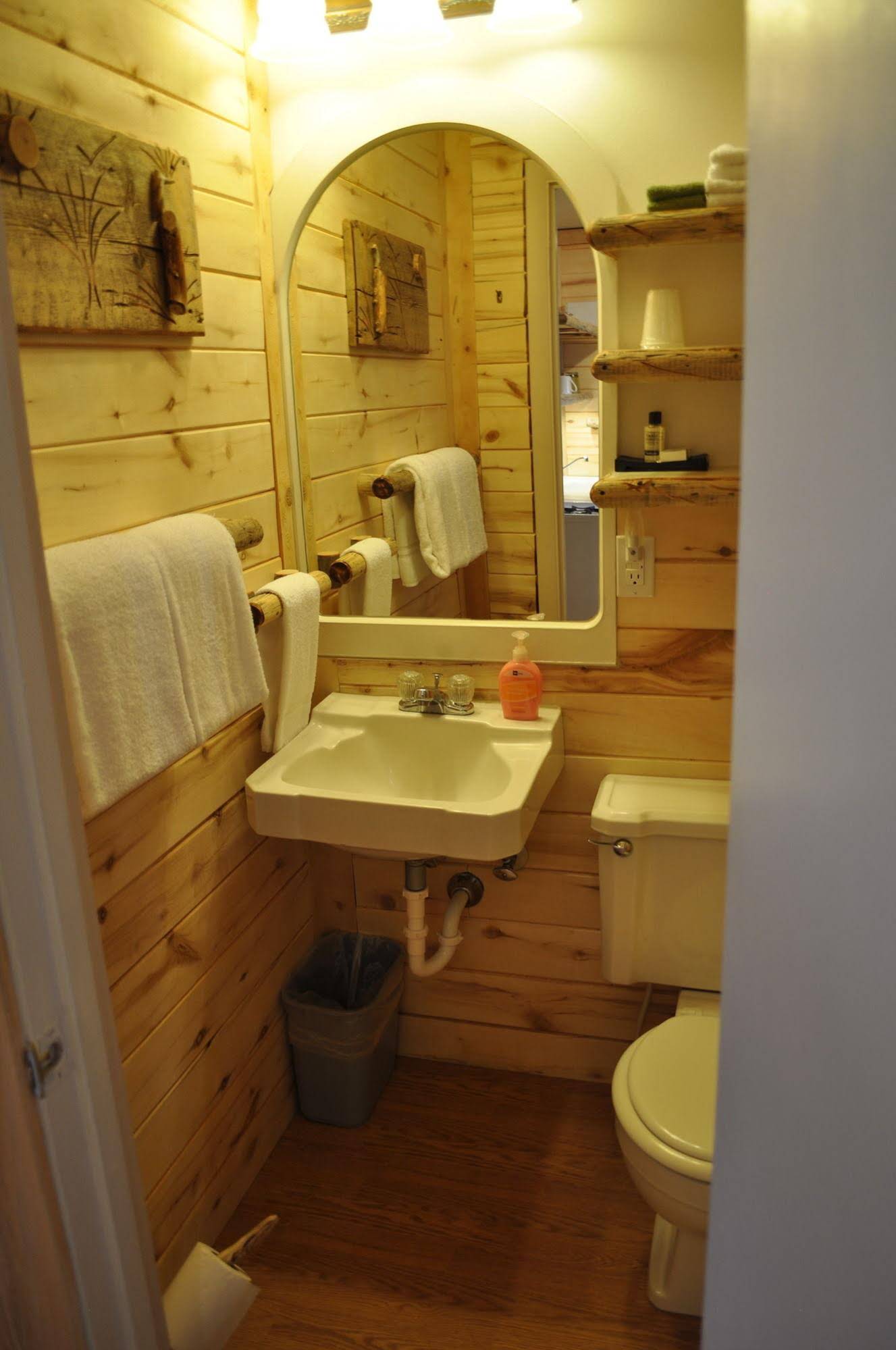 The Cedaredge Lodge
