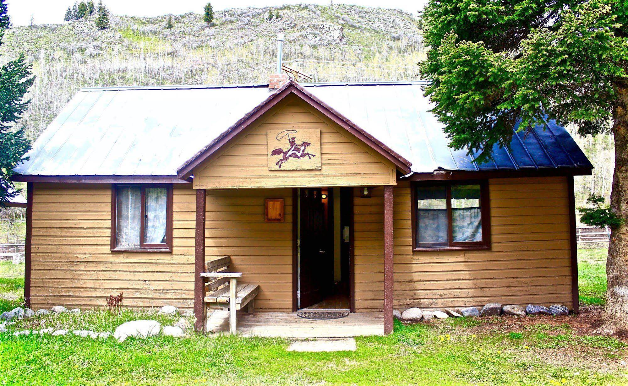 Elk River Guest Ranch