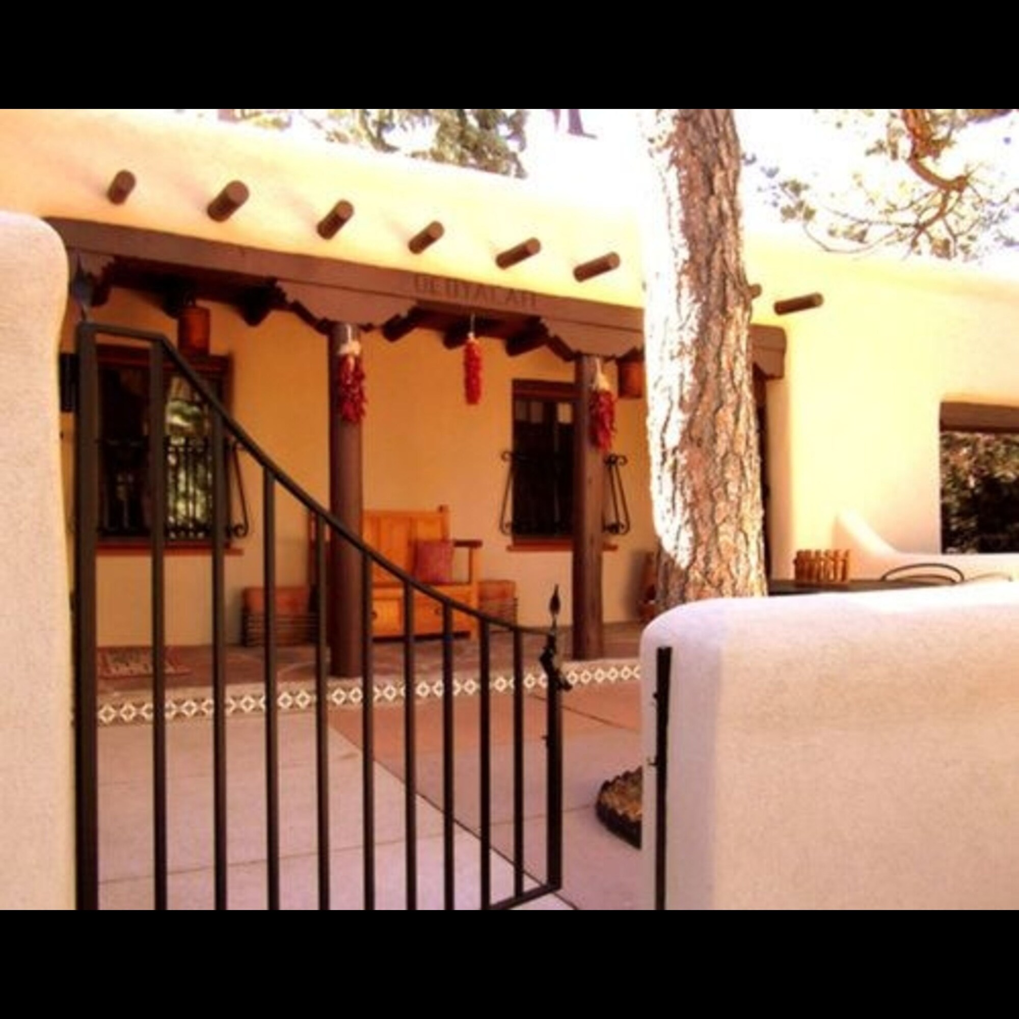 Adobe Inn at Cascade