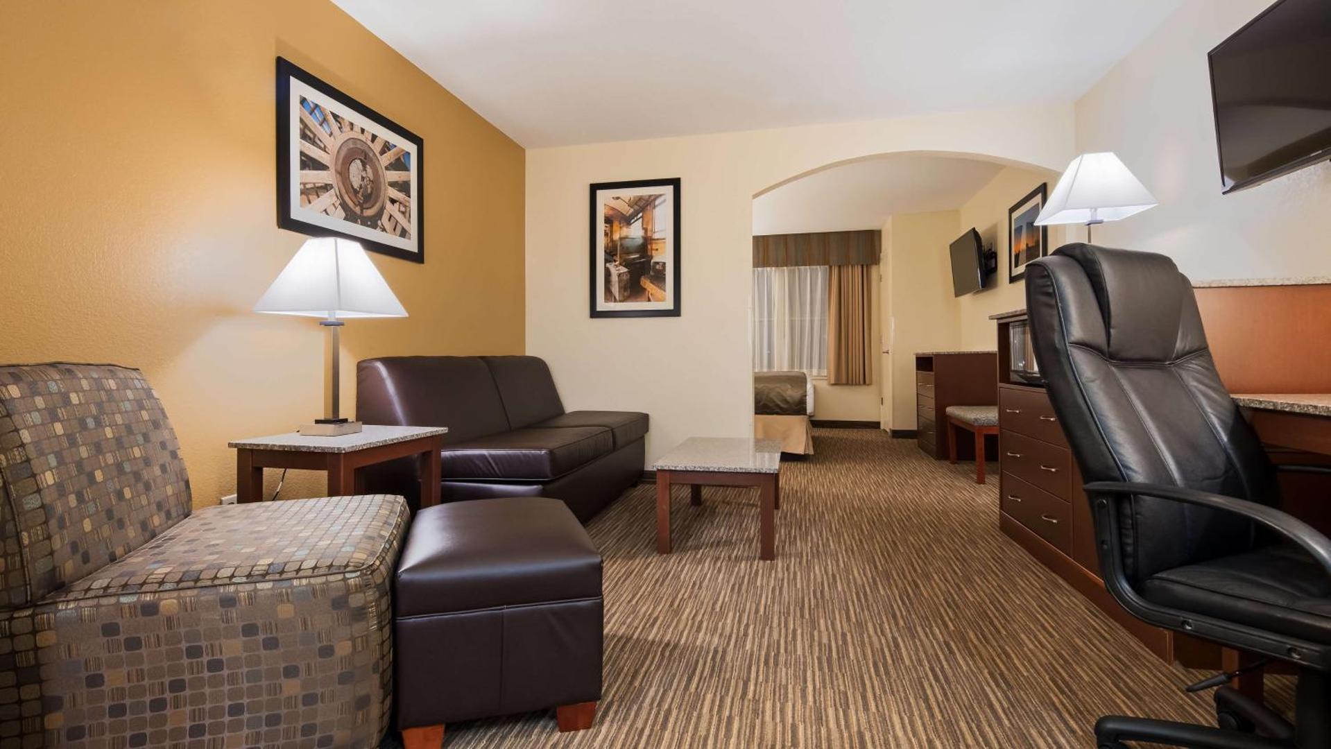 Best Western Executive Inn & Suites