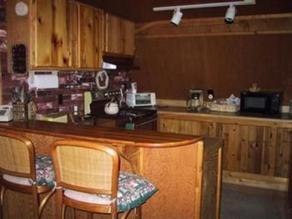 Black Forest B&B Lodge & Cabins