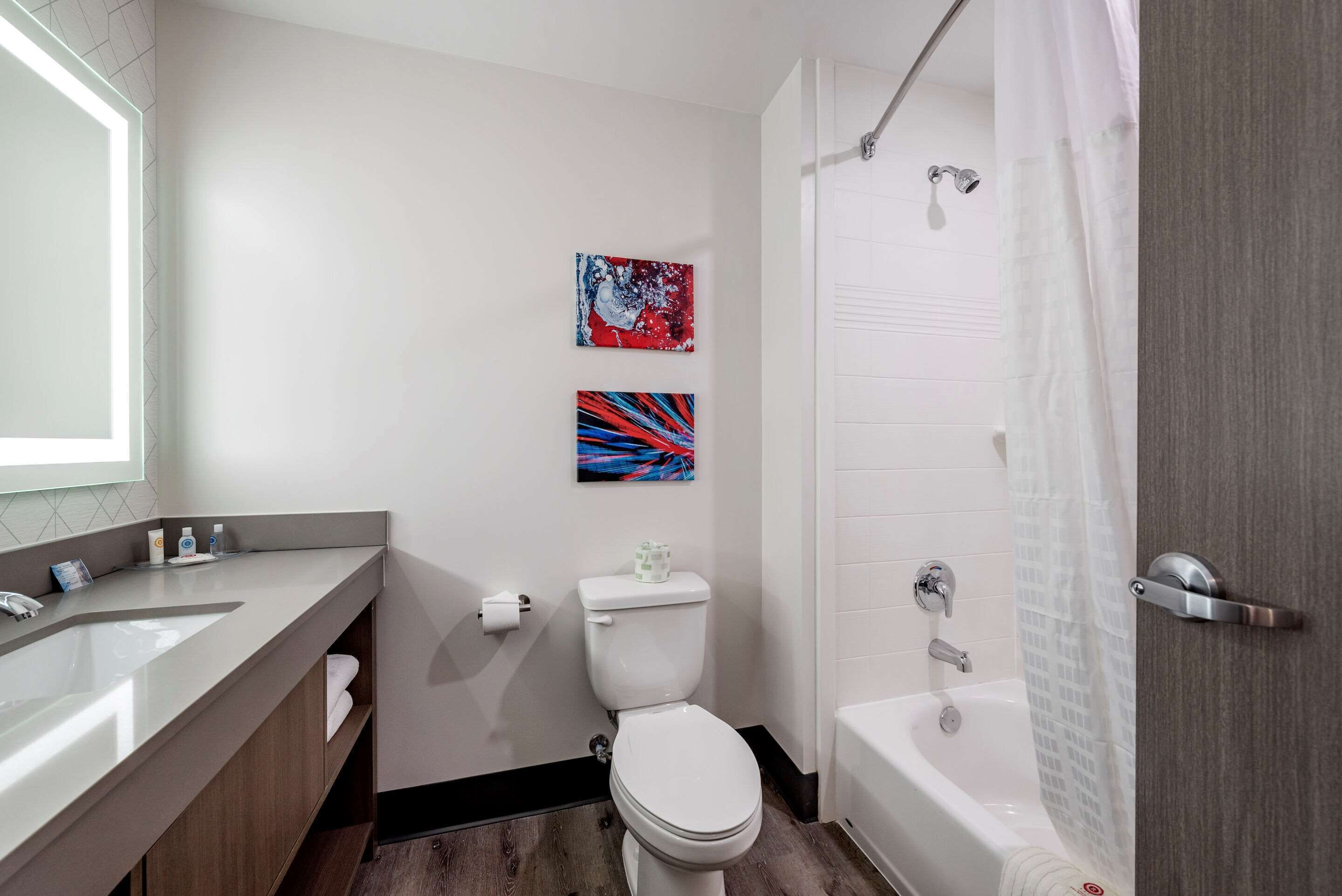 Comfort Suites Colorado Springs East - Medical Center Area