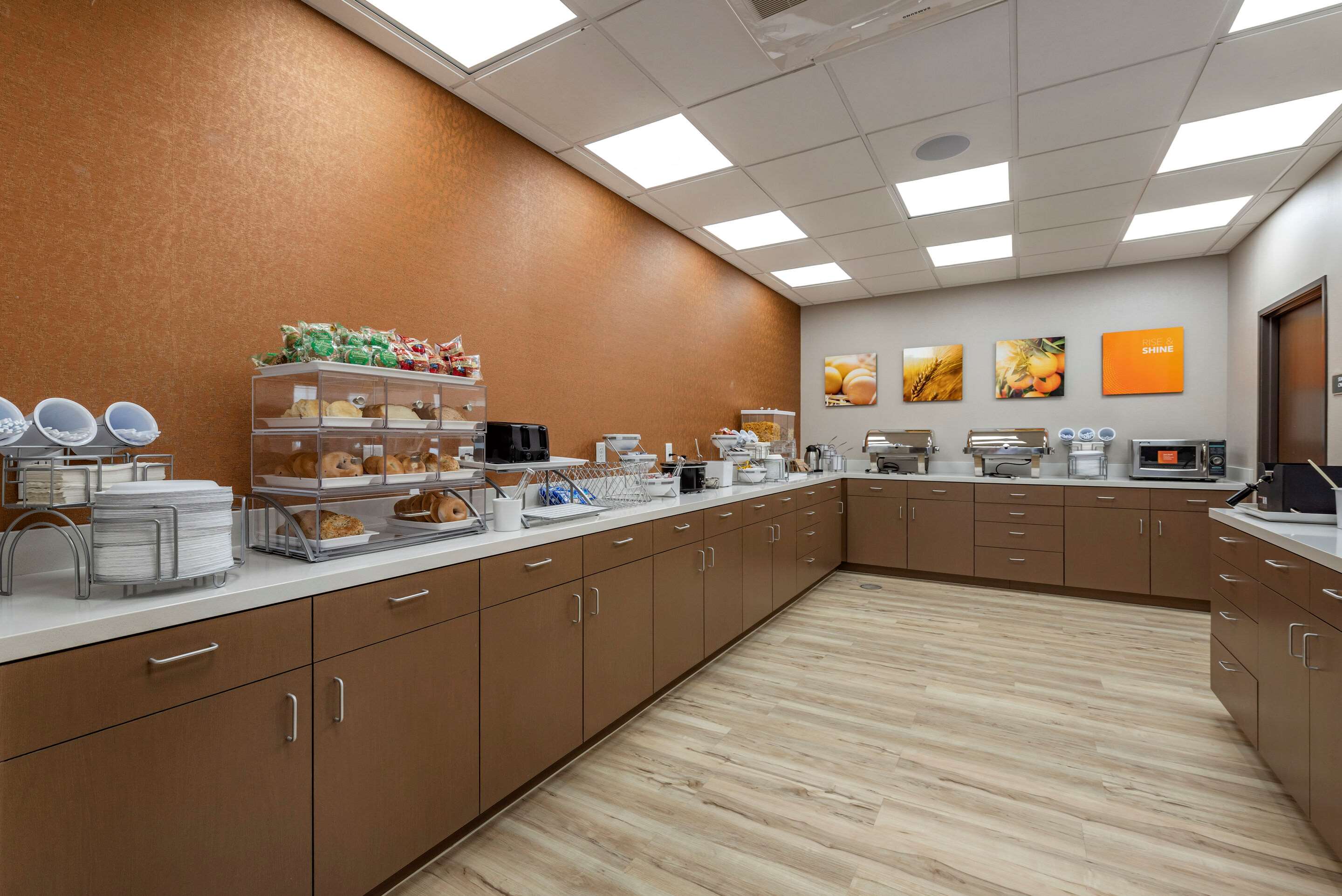 Comfort Suites Colorado Springs East - Medical Center Area