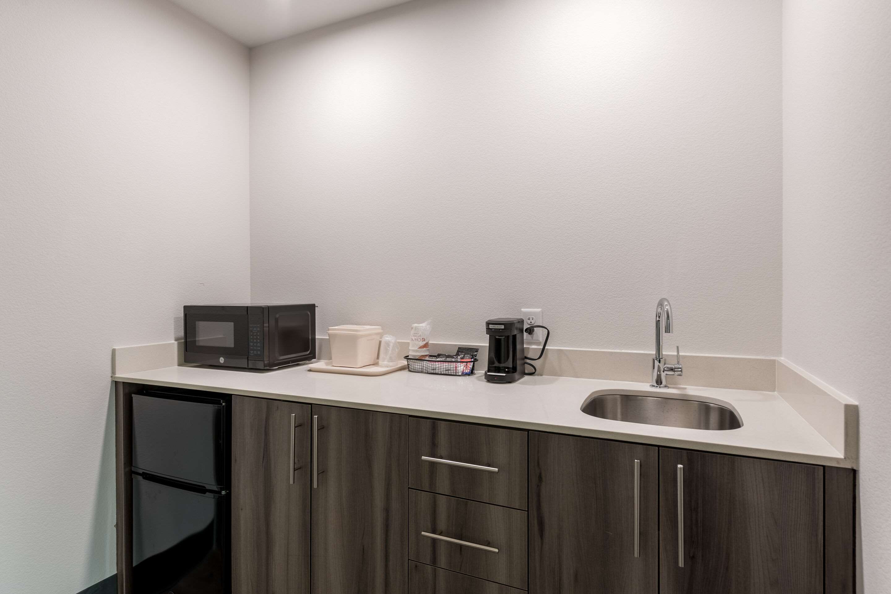 Comfort Suites Colorado Springs East - Medical Center Area