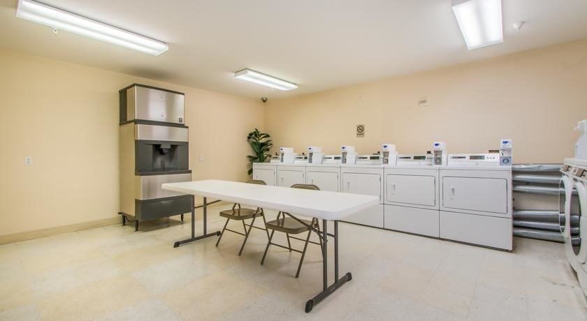 InTown Suites Extended Stay Colorado Springs CO