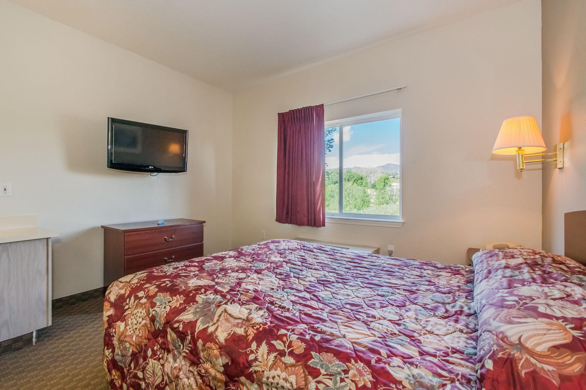InTown Suites Extended Stay Colorado Springs CO