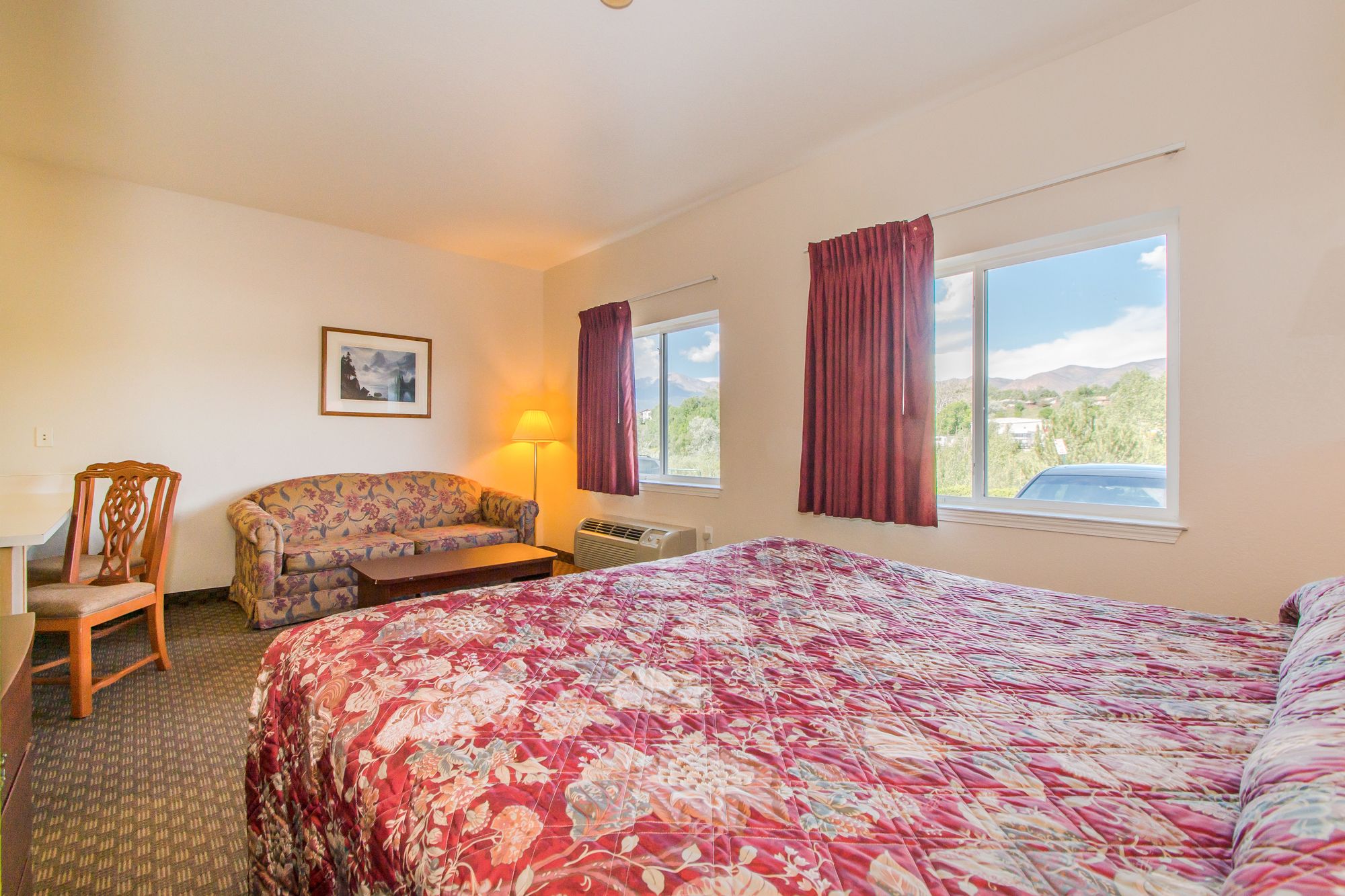 InTown Suites Extended Stay Colorado Springs CO