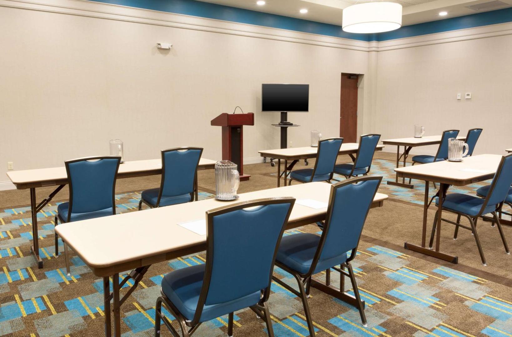 Drury Inn & Suites Colorado Springs