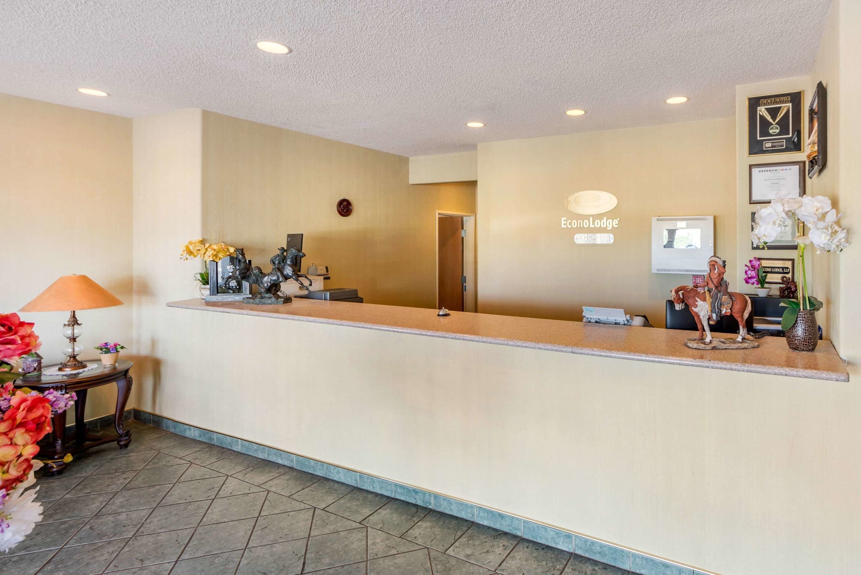 Econo Lodge Airport