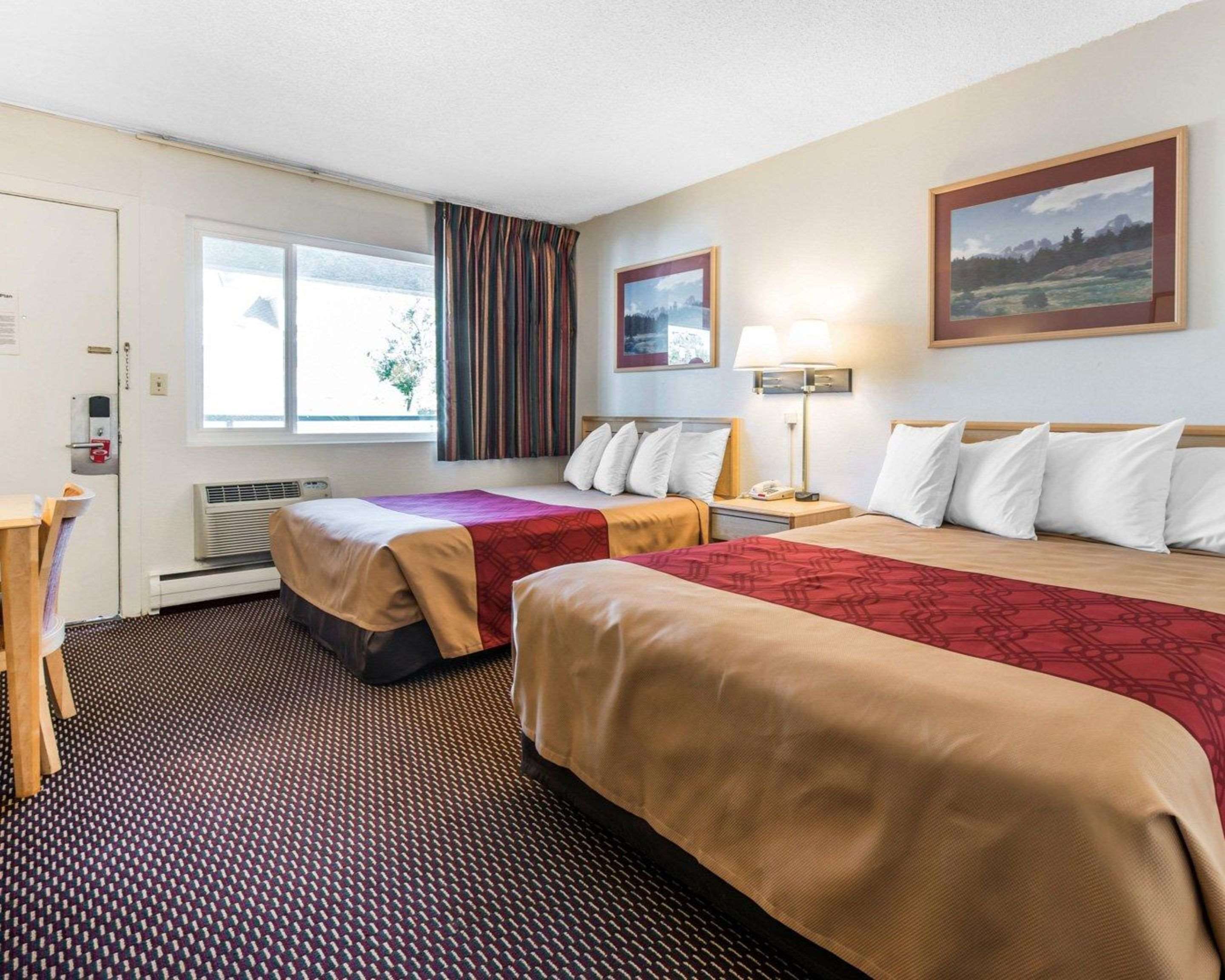 Econo Lodge Downtown