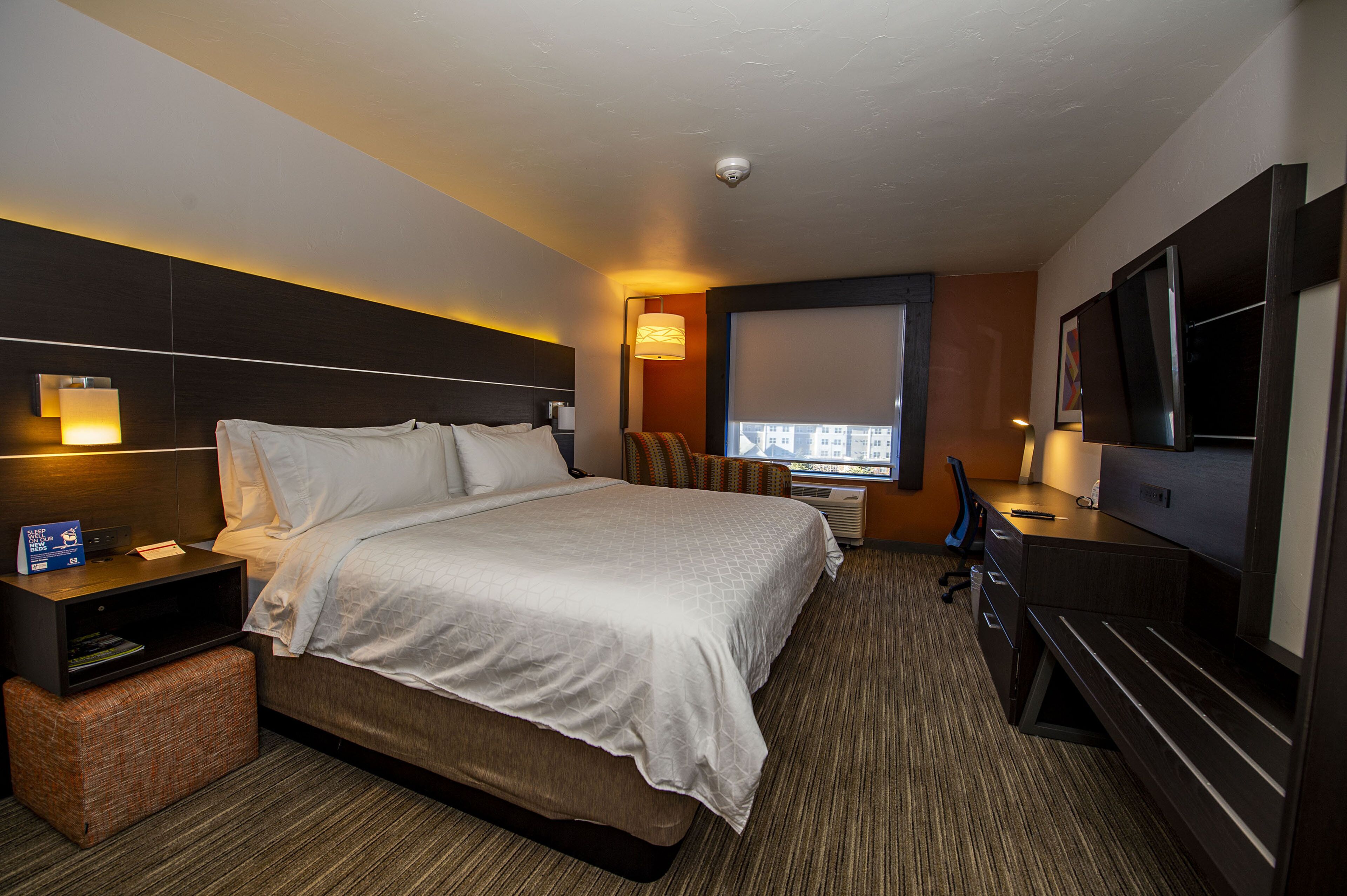 Holiday Inn Express & Suites Colorado Springs AFA Northgate