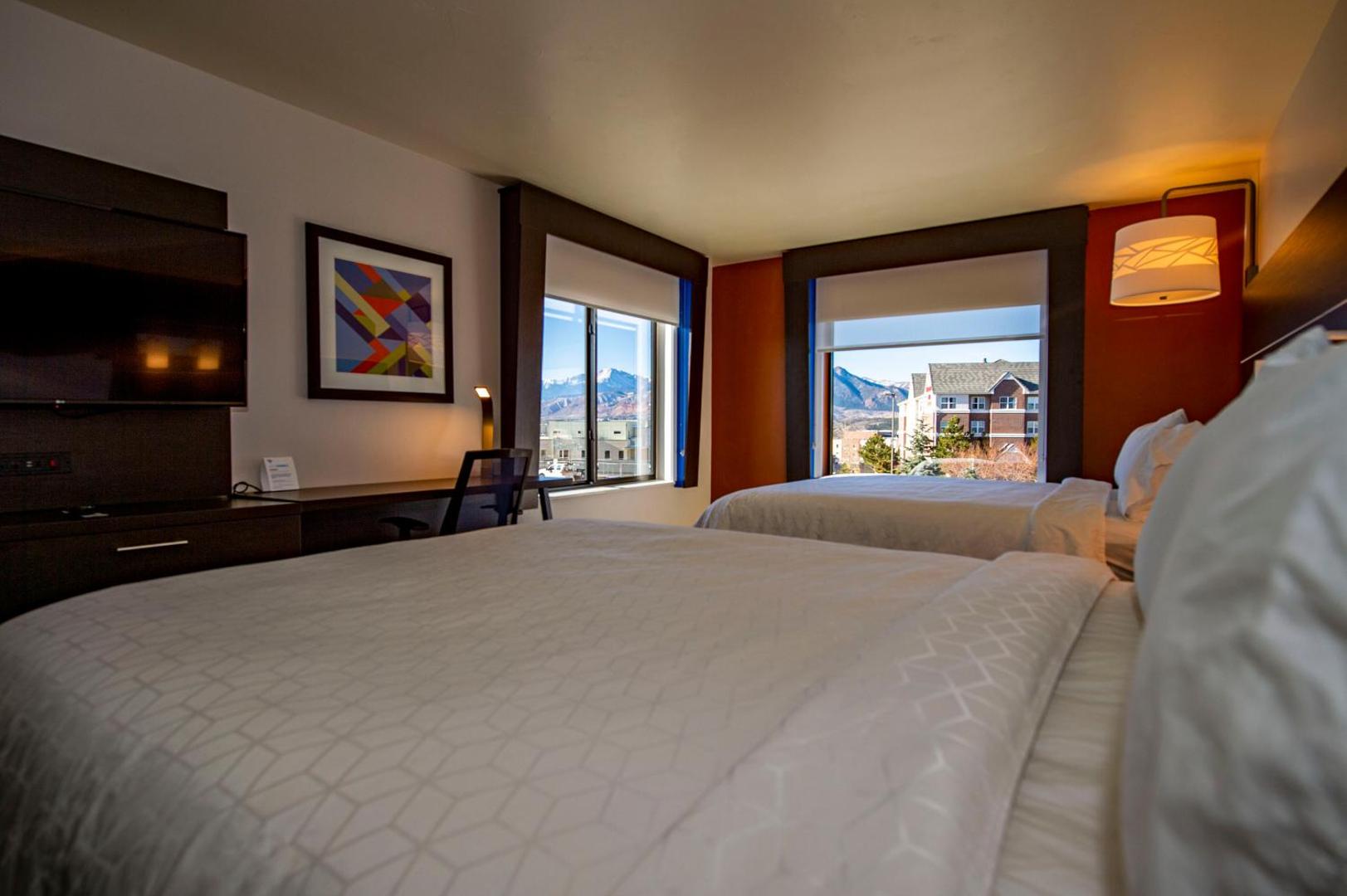 Holiday Inn Express & Suites Colorado Springs AFA Northgate