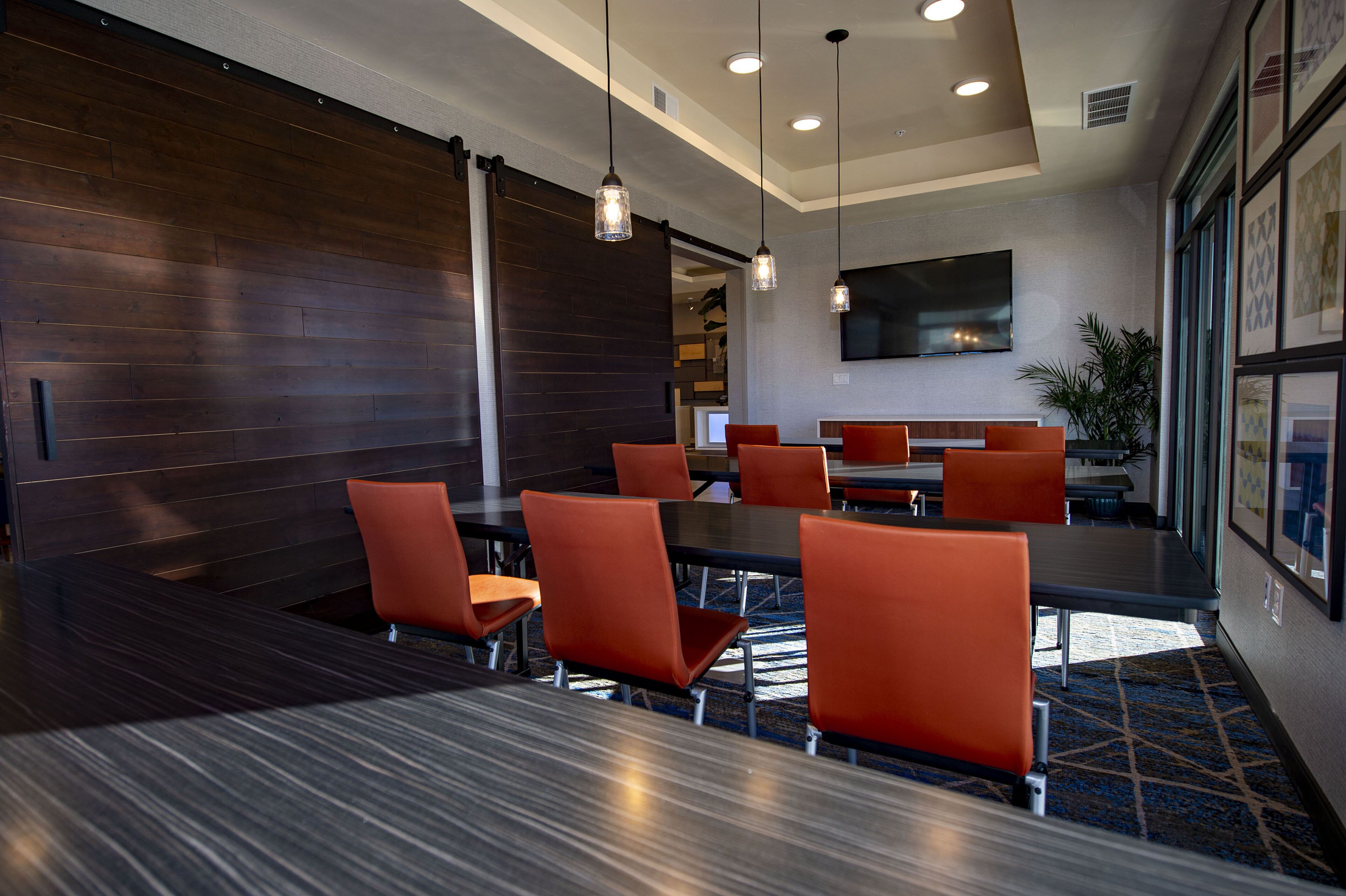 Holiday Inn Express & Suites Colorado Springs AFA Northgate