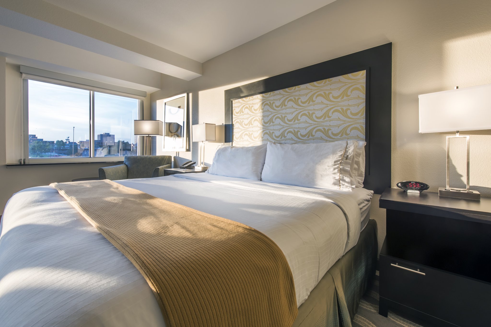 Holiday Inn Express & Suites Colorado Springs Central