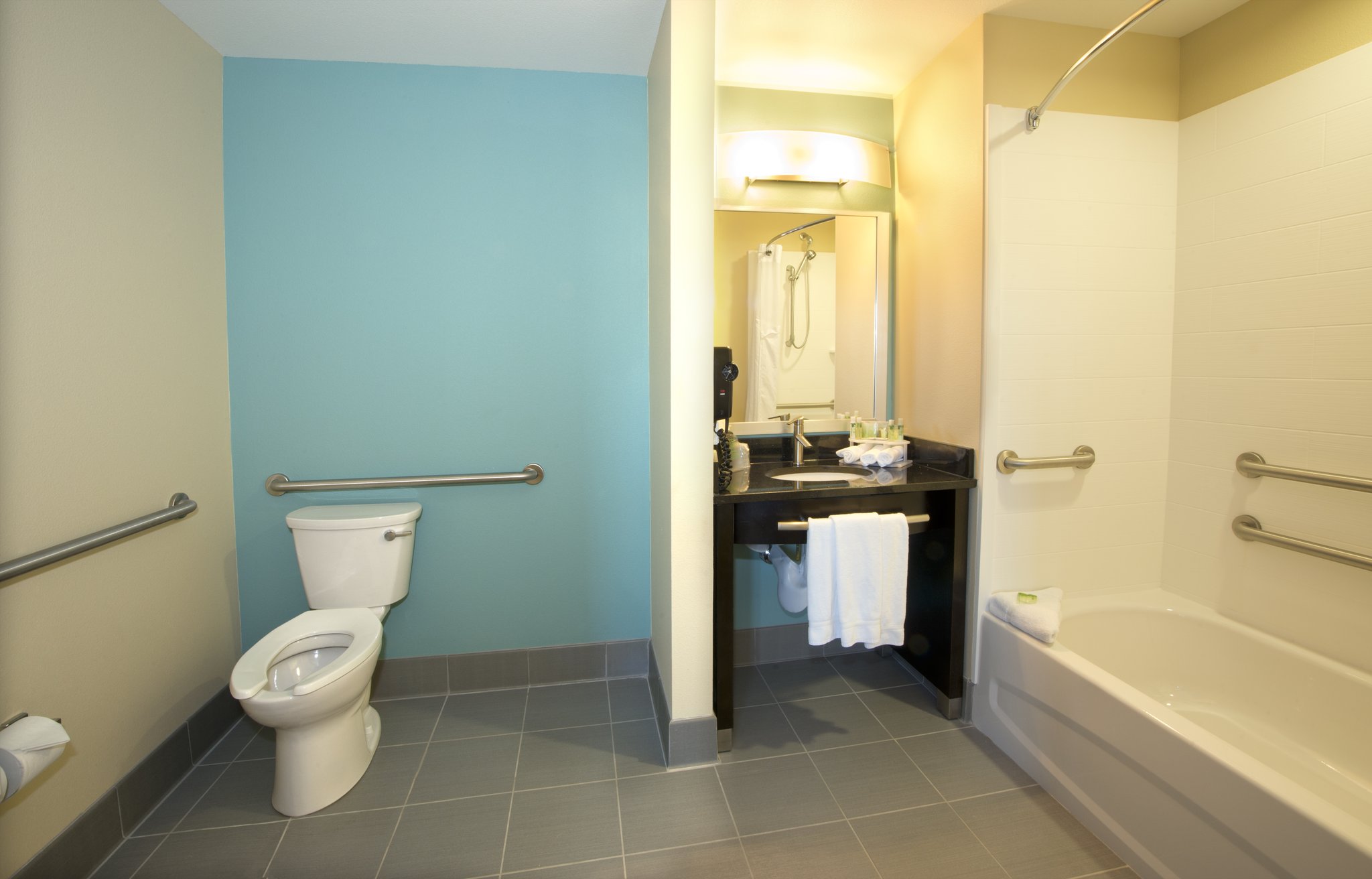 Holiday Inn Express & Suites Colorado Springs Central