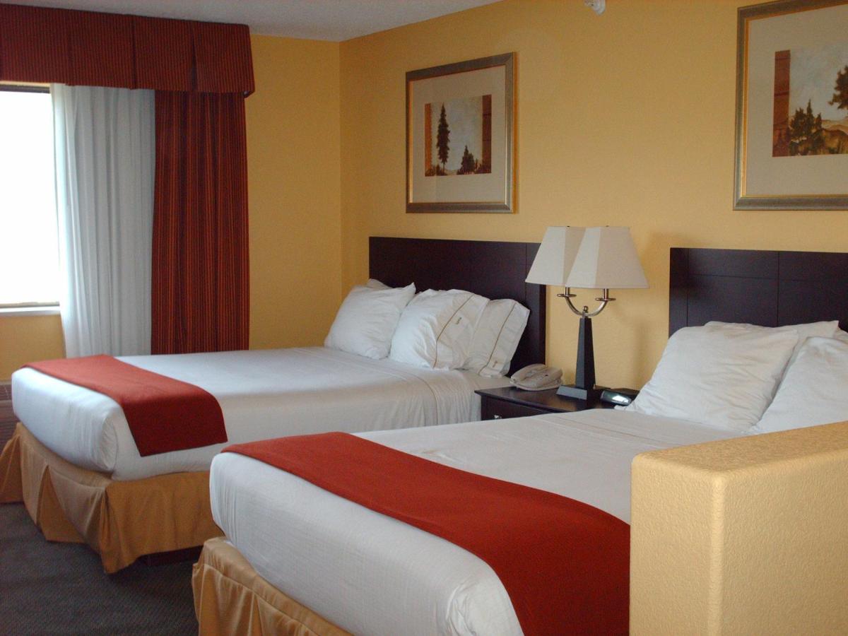 Holiday Inn Express & Suites Colorado Springs North