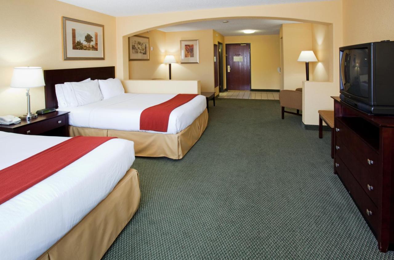 Holiday Inn Express & Suites Colorado Springs North