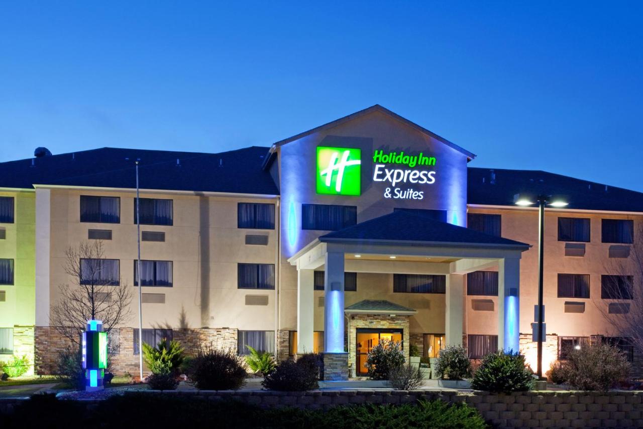 Holiday Inn Express & Suites Colorado Springs North