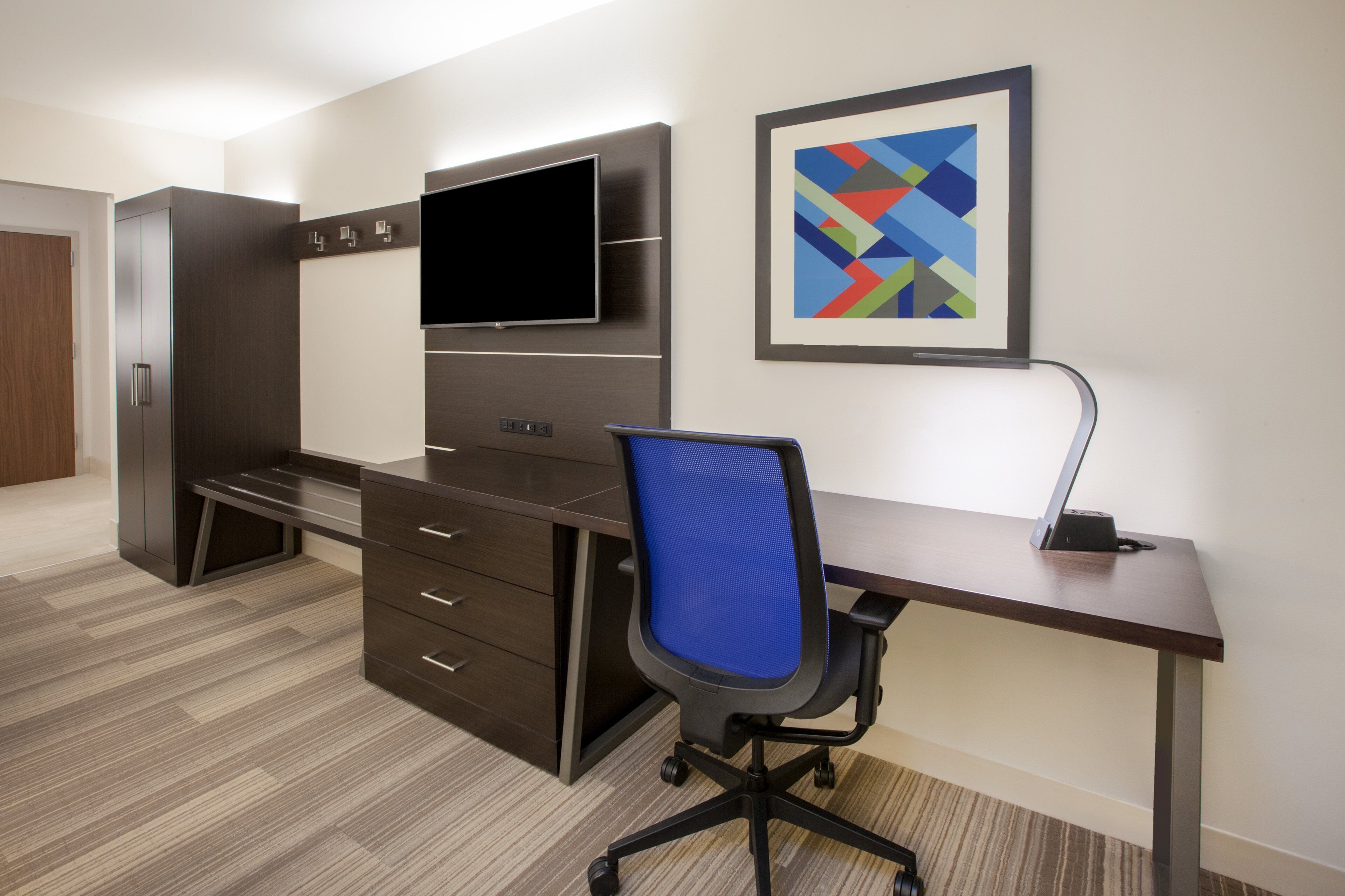 Holiday Inn Express & Suites Colorado Springs South I-25