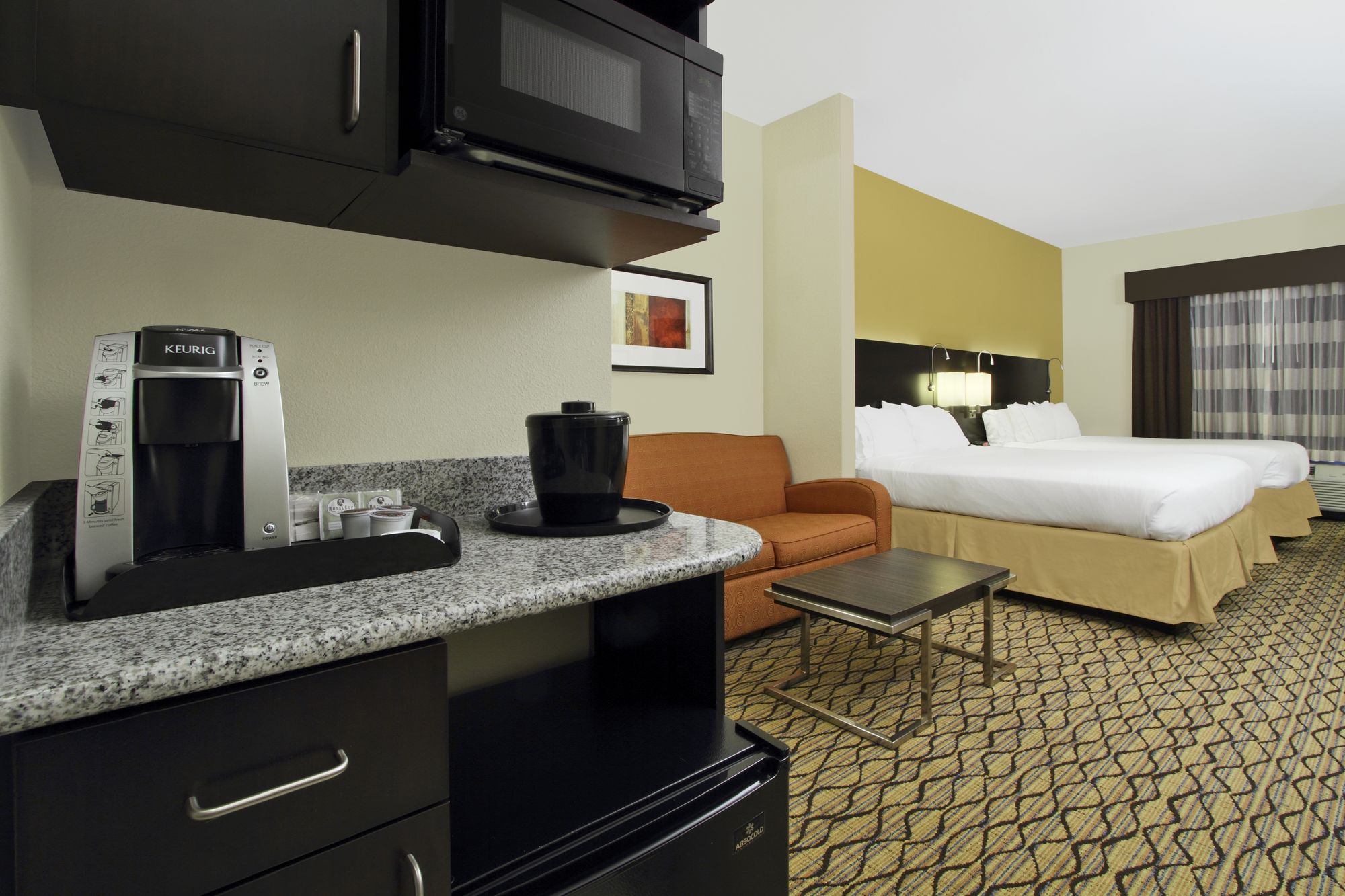 Holiday Inn Express Hotel & Suites Colorado Springs - First & Main
