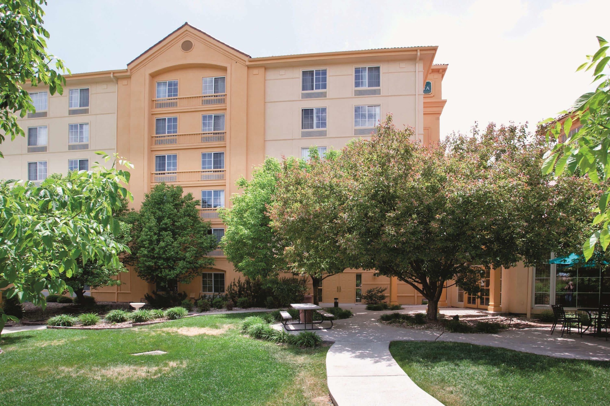 La Quinta Inn & Suites by Wyndham Colorado Springs South AP