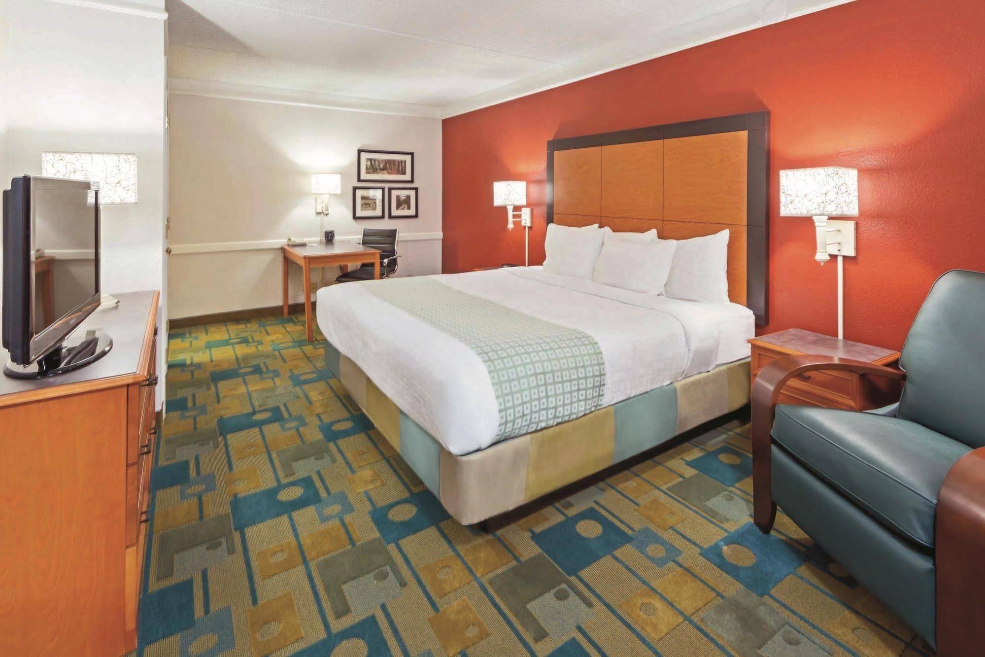 La Quinta Inn by Wyndham Colorado Springs Garden of the Gods