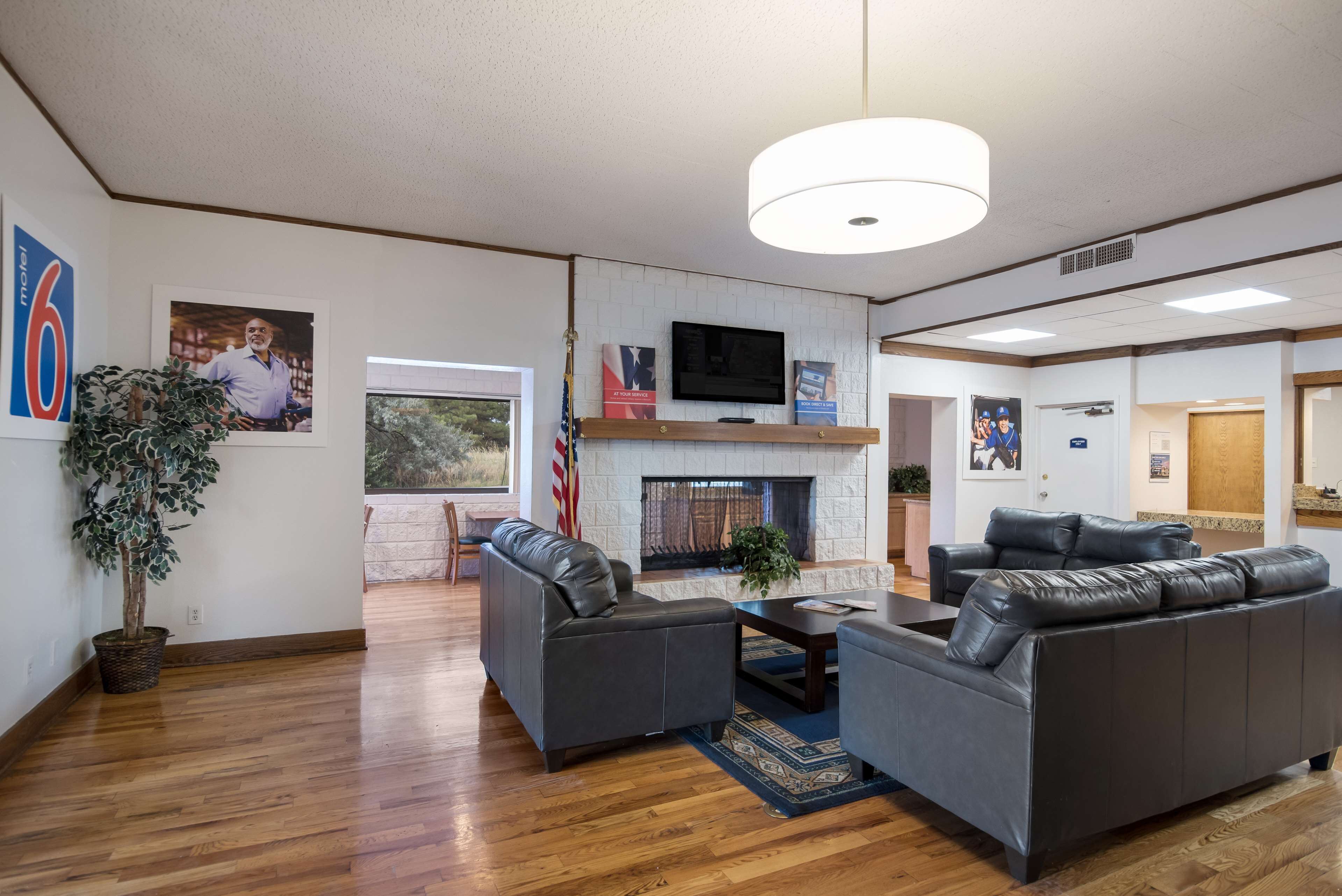 Howard Johnson Colorado Springs