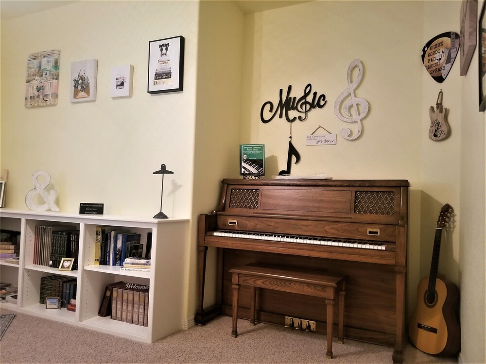 Peak Valley Manor, a Premier Bed & Breakfast