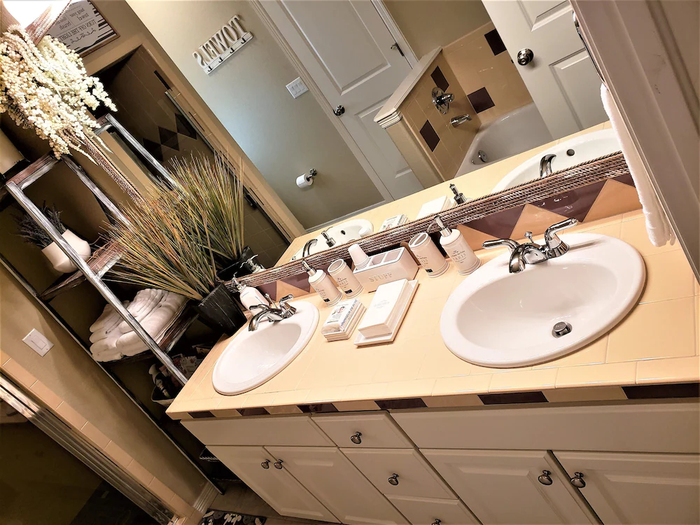 Peak Valley Manor, a Premier Bed & Breakfast
