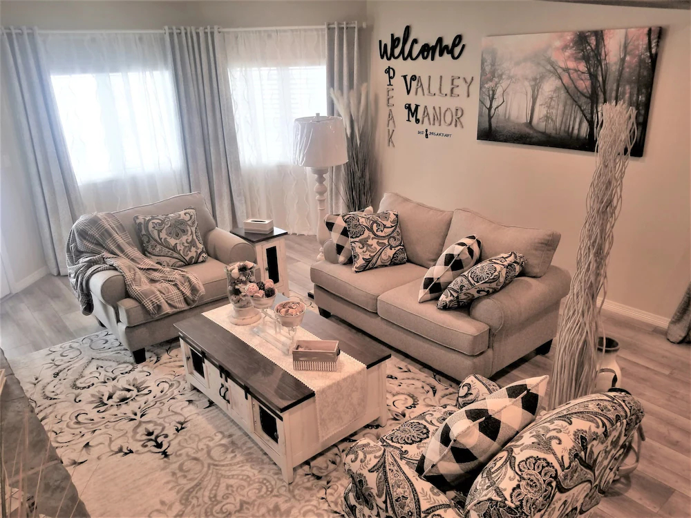 Peak Valley Manor, a Premier Bed & Breakfast