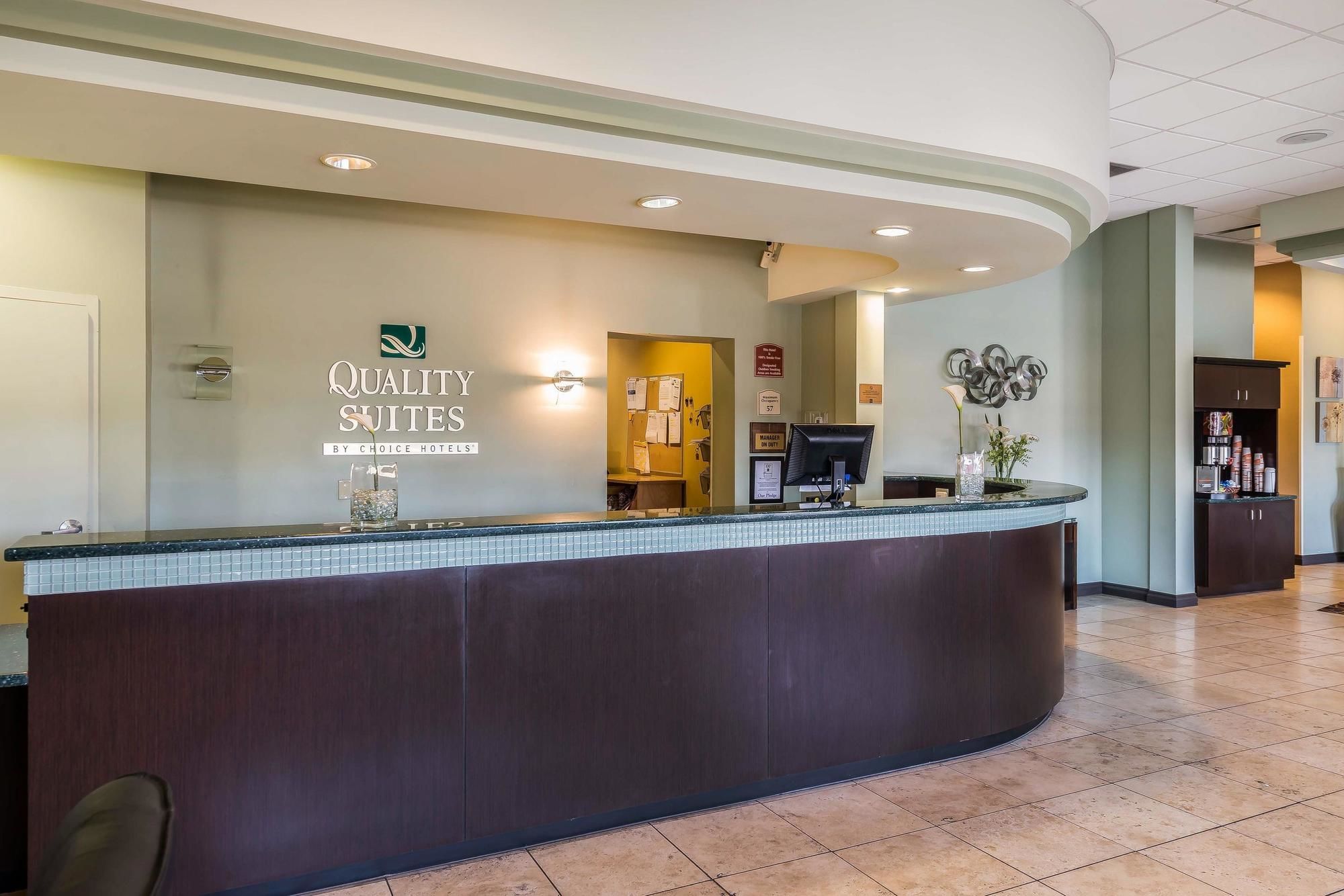 Quality Suites Downtown