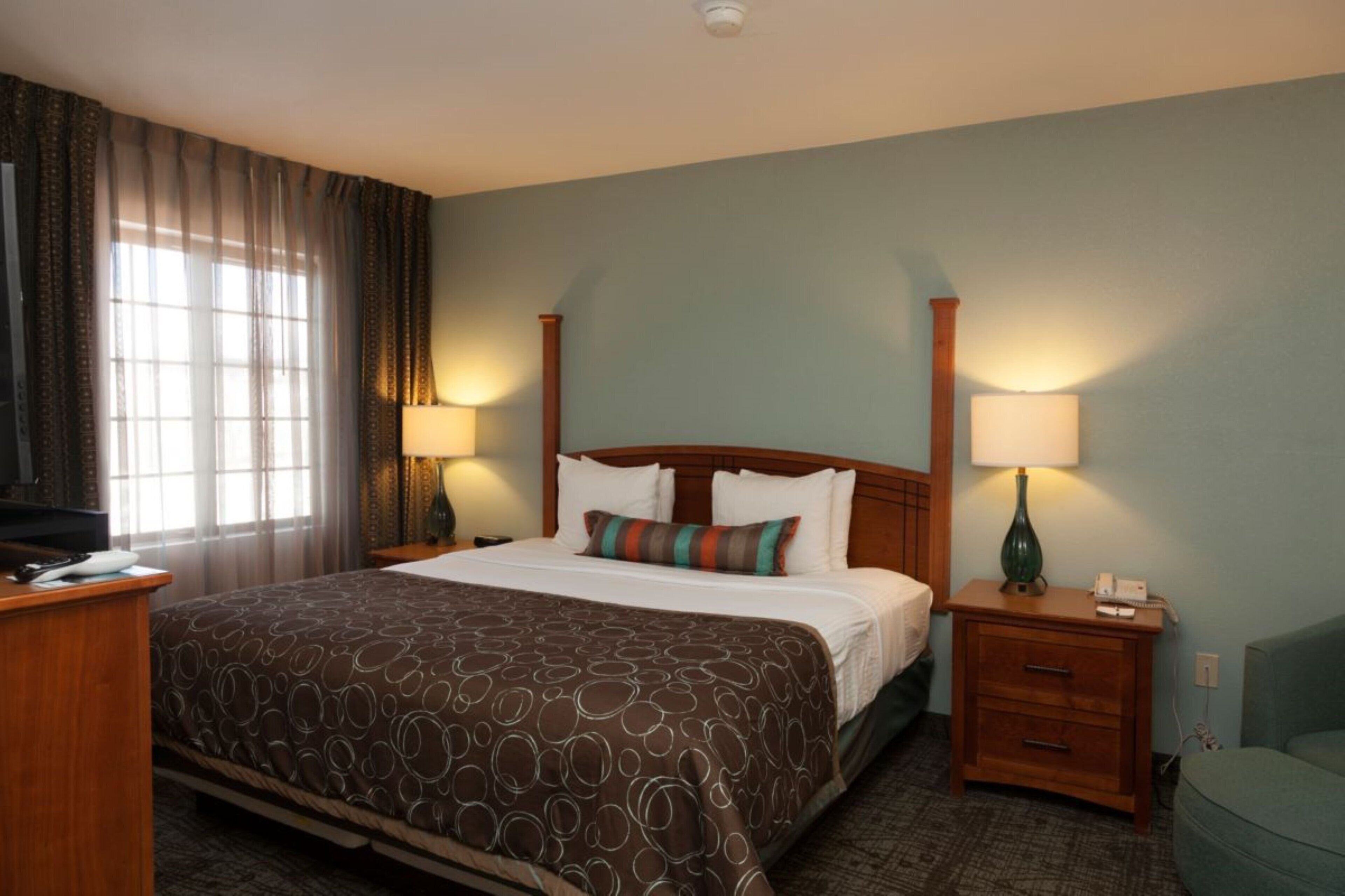 Staybridge Suites Colorado Springs-Air Force Academy