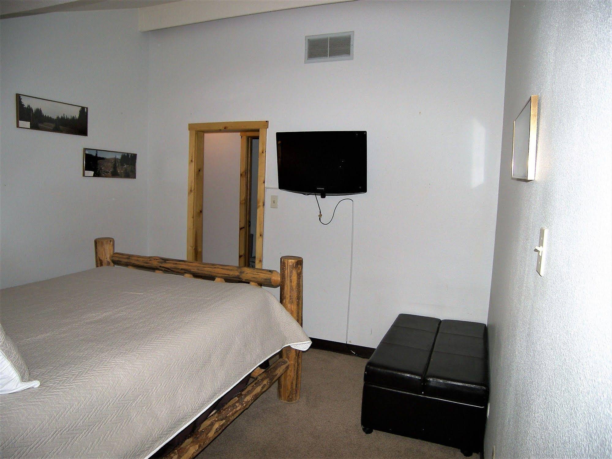 Copper Mountain Resort by Rocky Mountain Resort Management