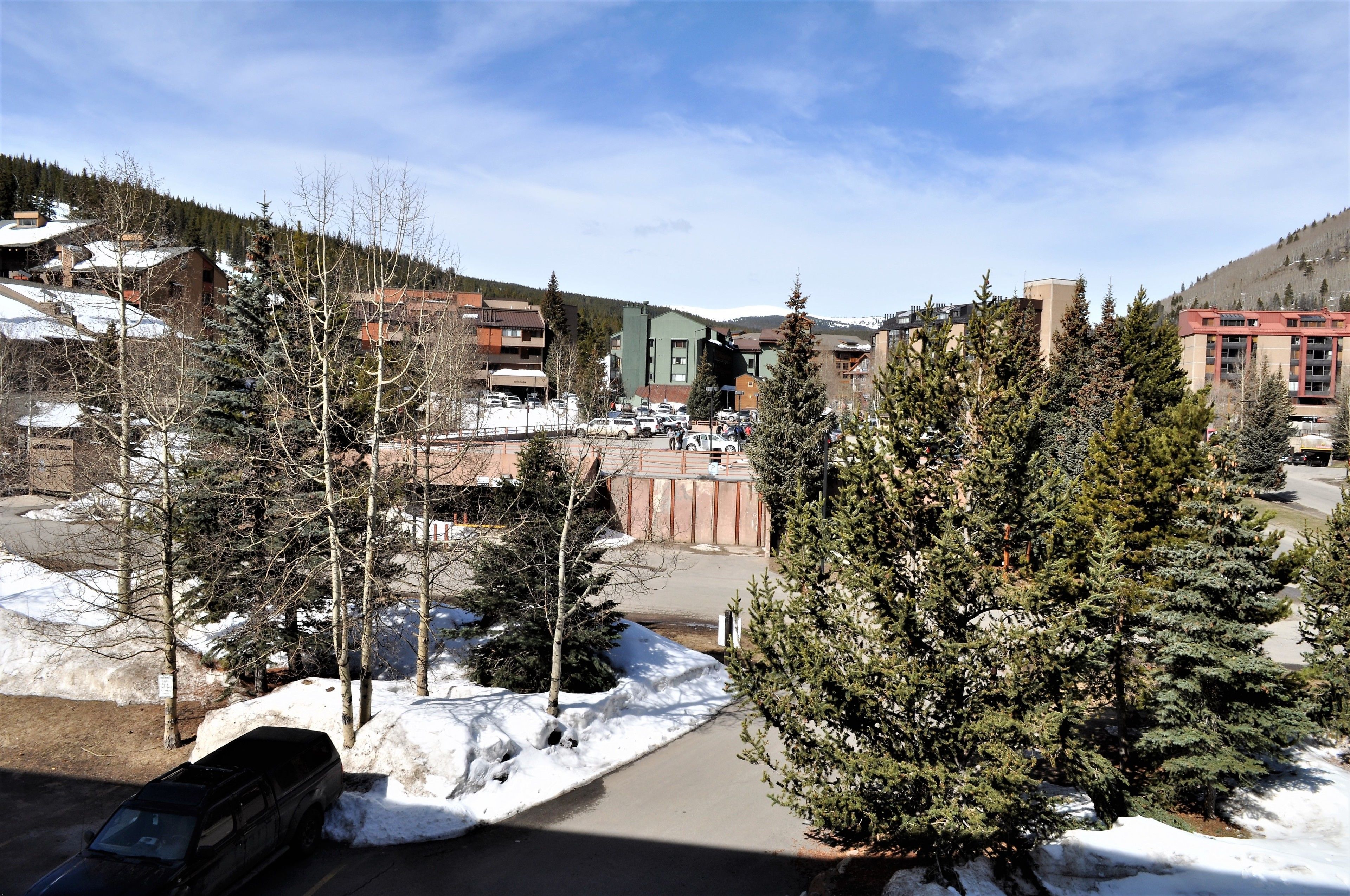 Summit 2 Br condo by RedAwning