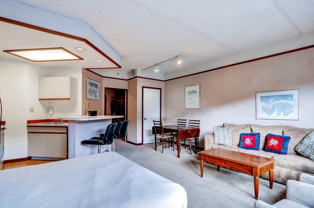Telemark Lodge by Copper Mountain Lodging