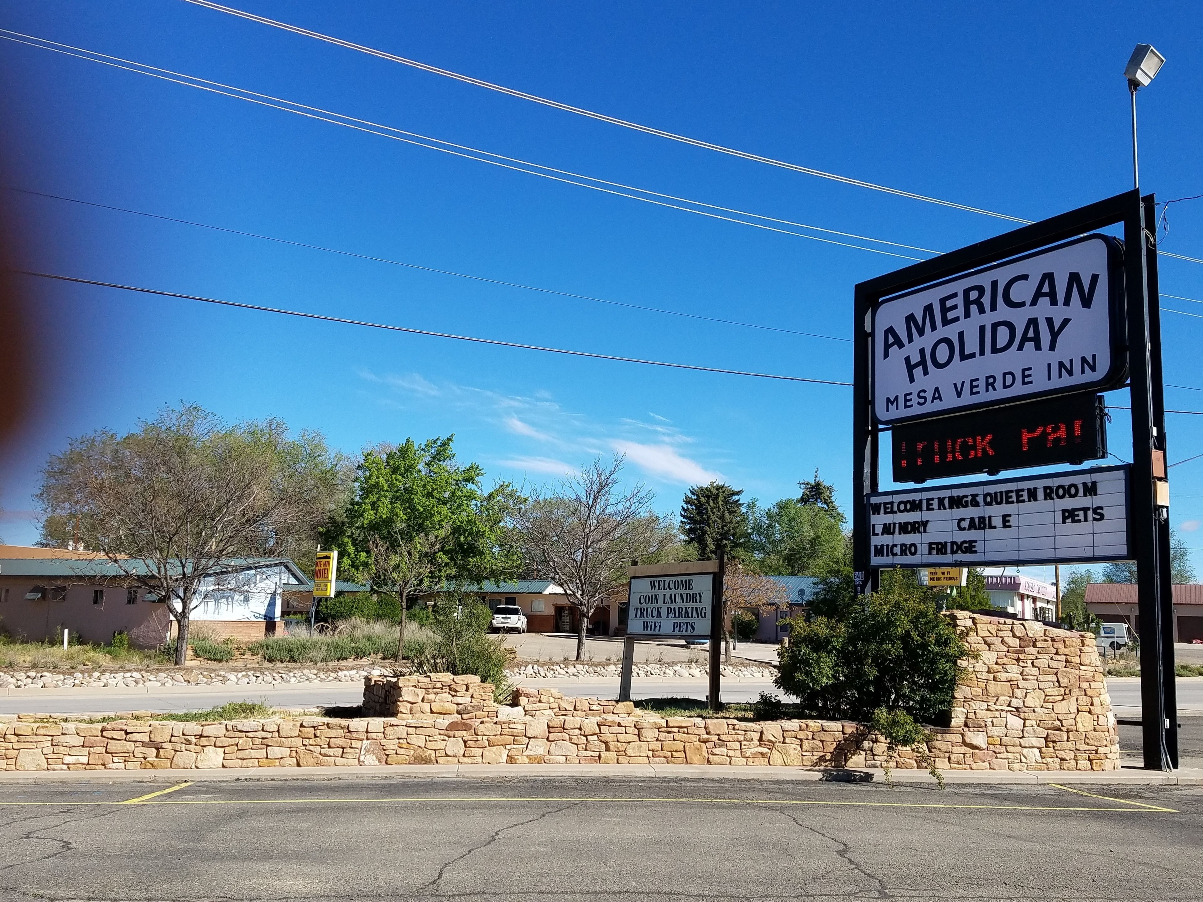 American Holiday Mesa Verde Inn