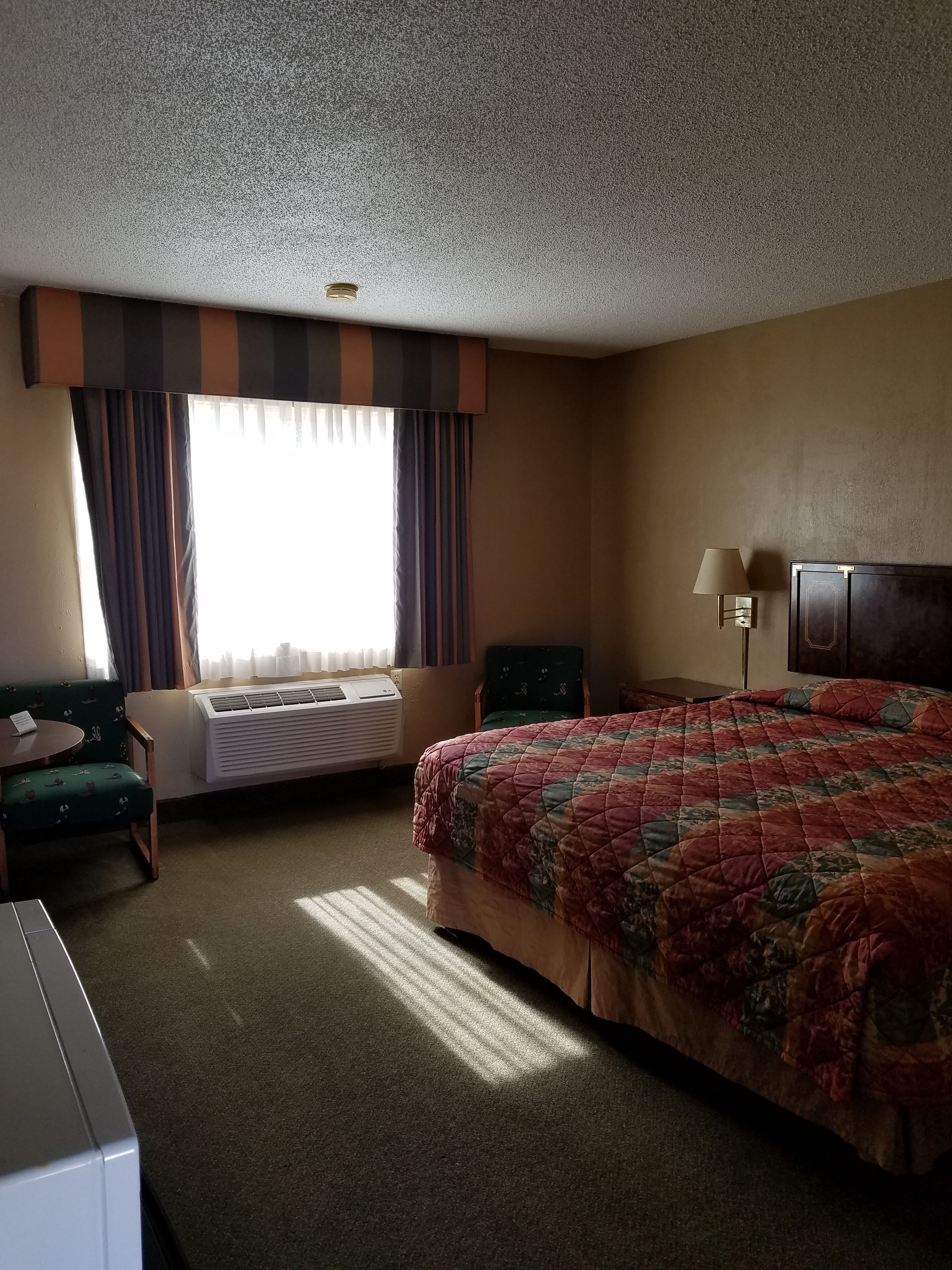 American Holiday Mesa Verde Inn