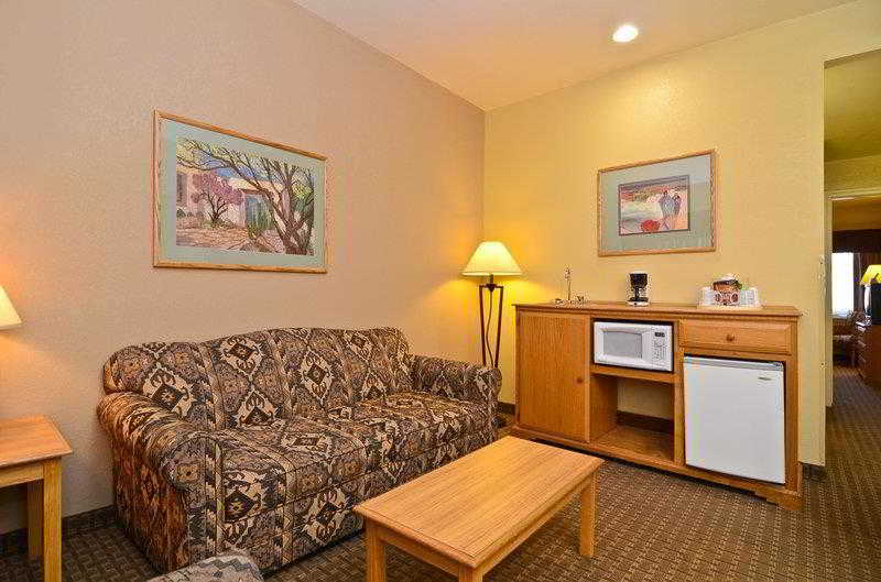 Best Western Turquoise Inn & Suites
