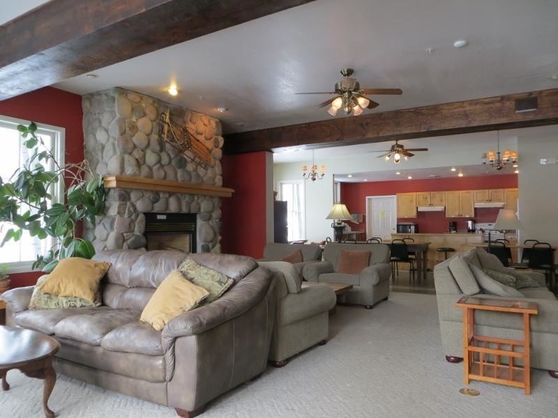 Crested Butte  Int'l Lodge & Hostel