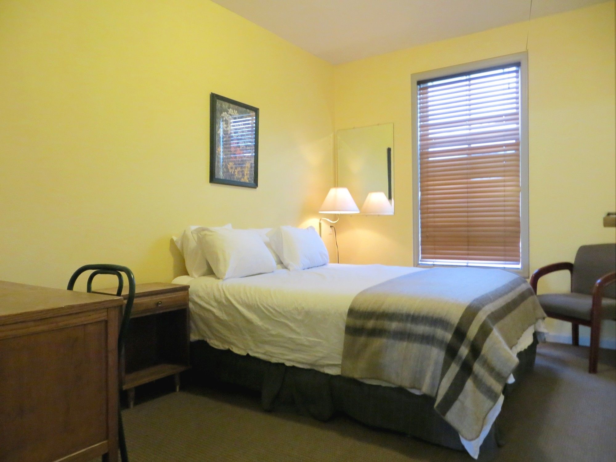 Crested Butte  Int'l Lodge & Hostel