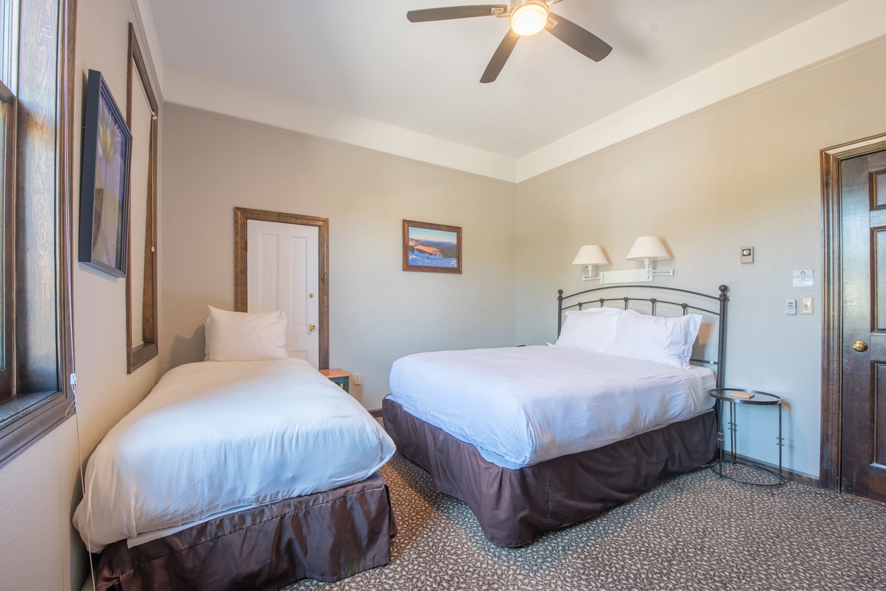 Elk Mountain Lodge