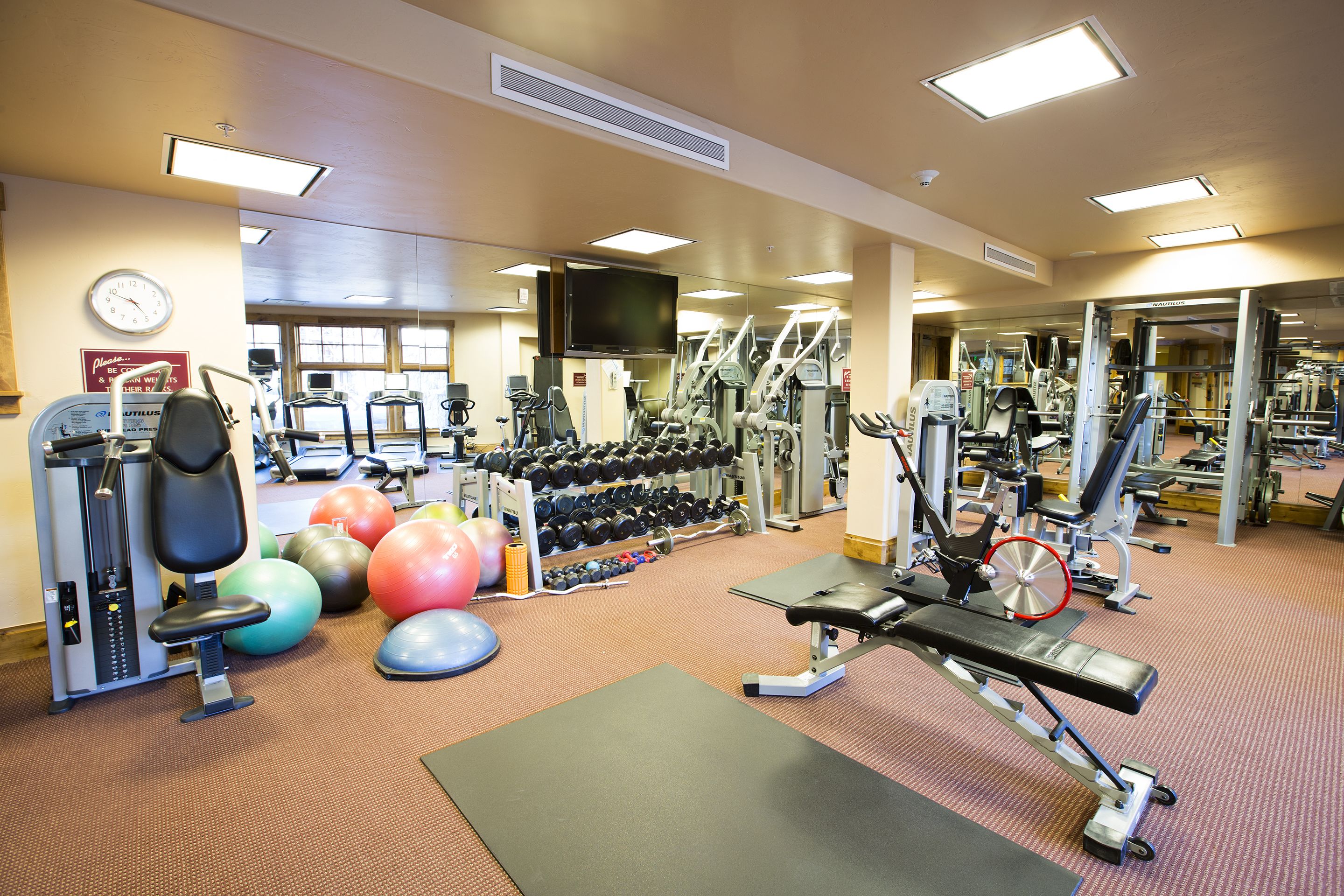 WestWall Lodge